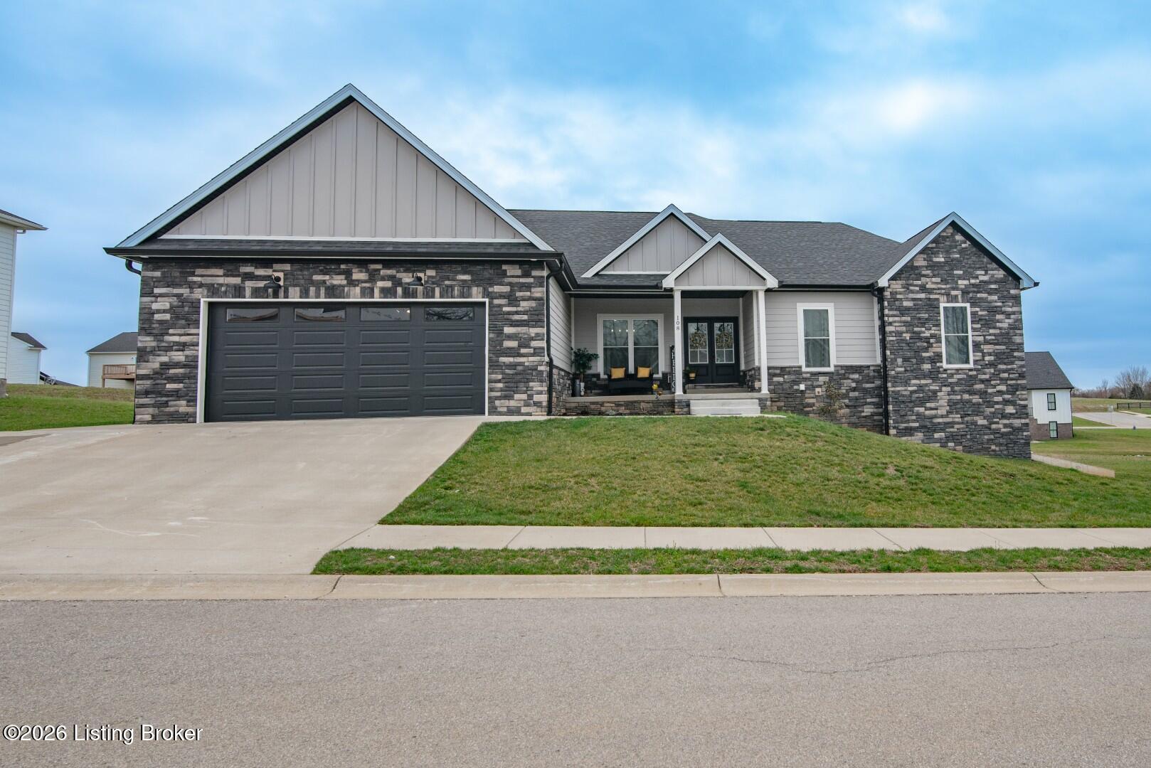 108 Summit Creek Dr Property Photo 1