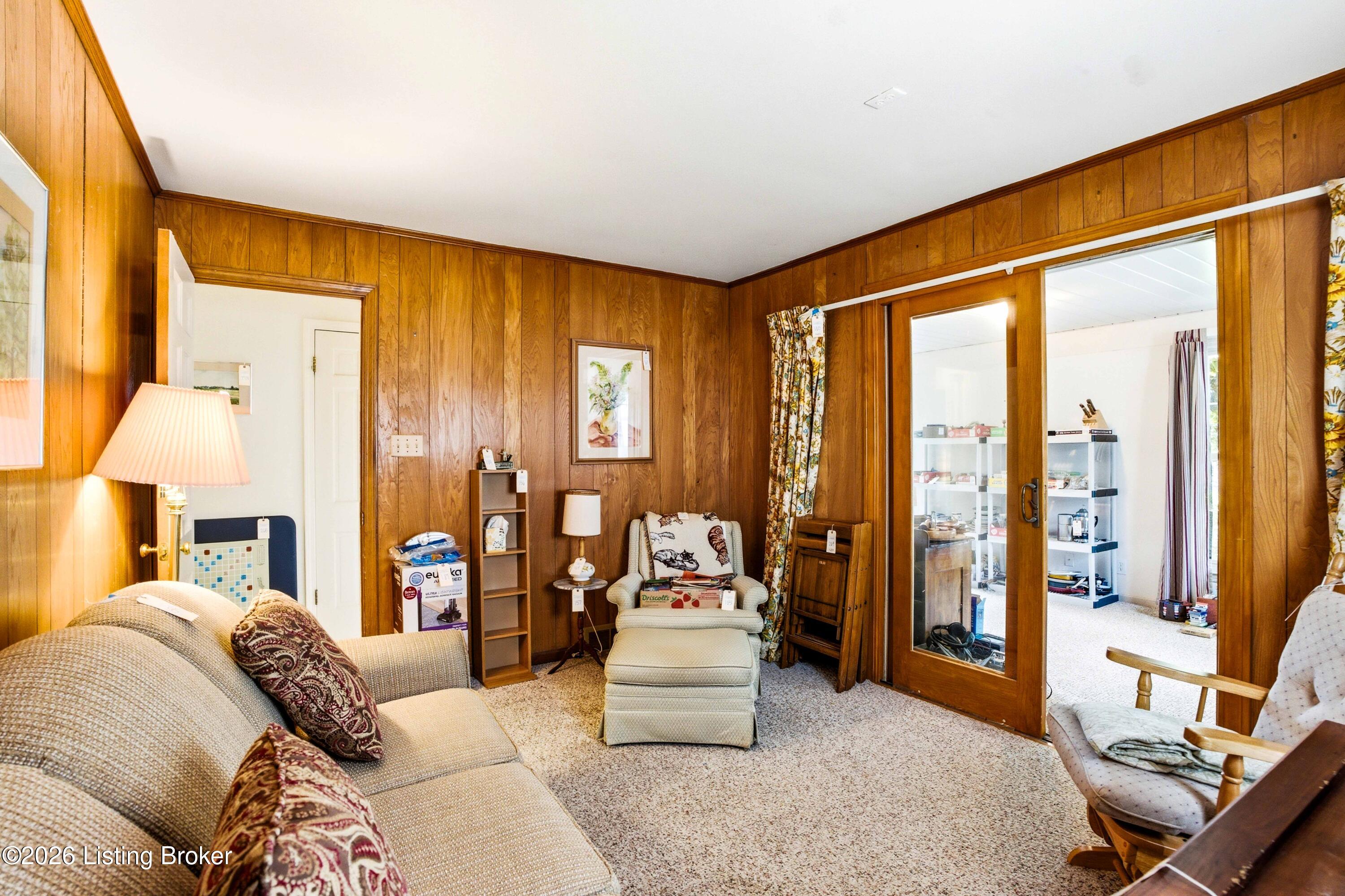 3304 Pineneedle Ln Property Photo 11