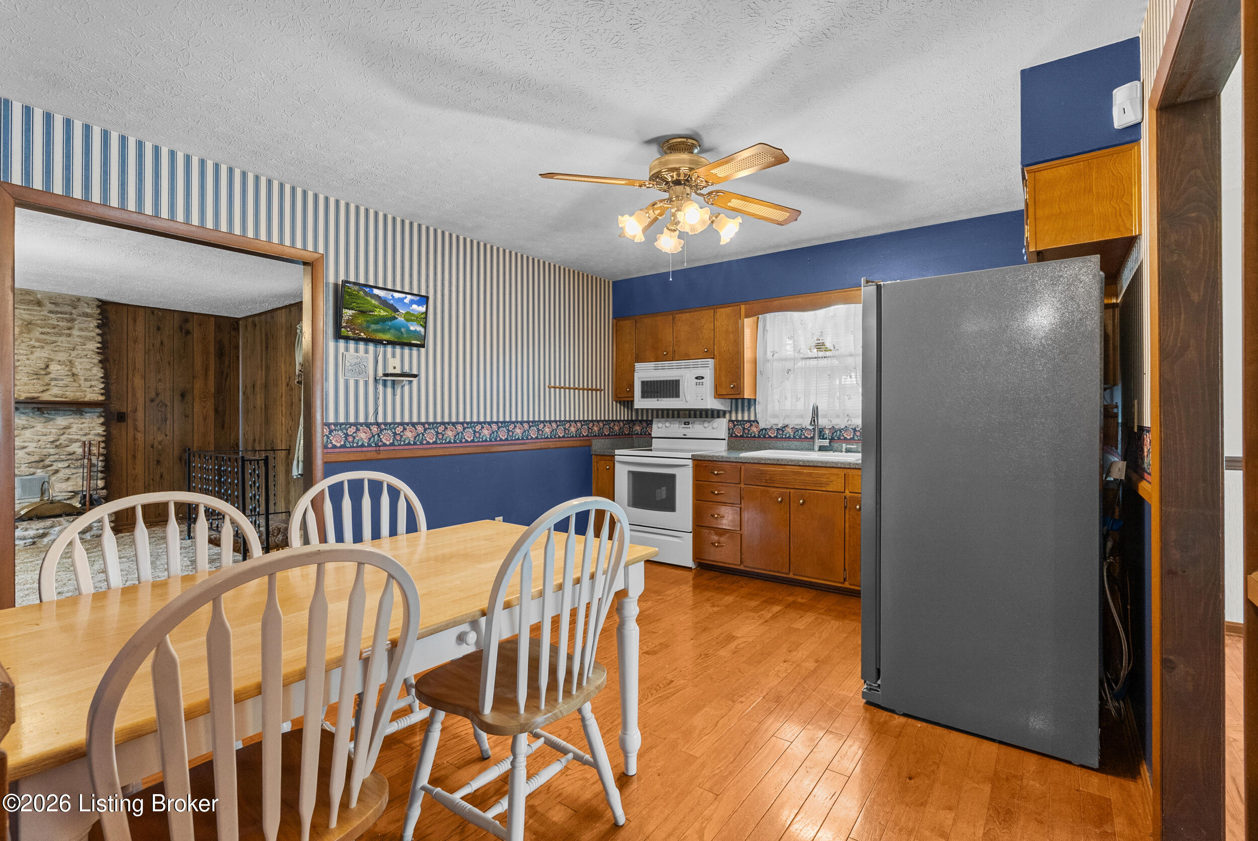 3902 Iron Horse Way Property Photo 11