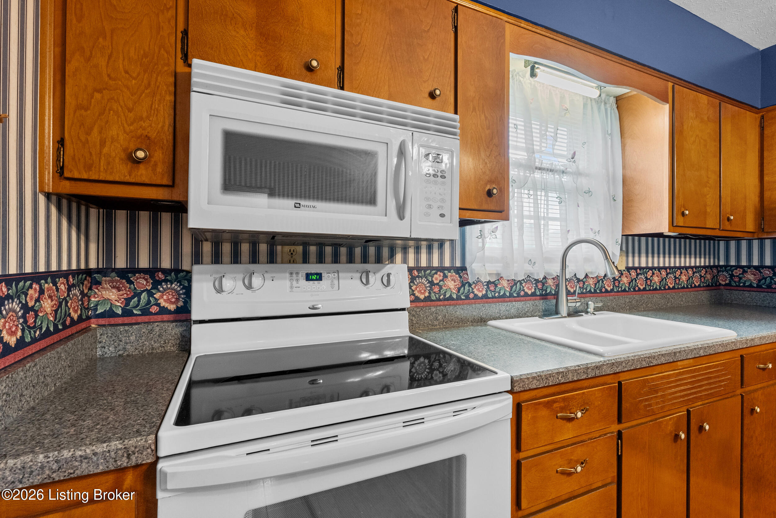 3902 Iron Horse Way Property Photo 13