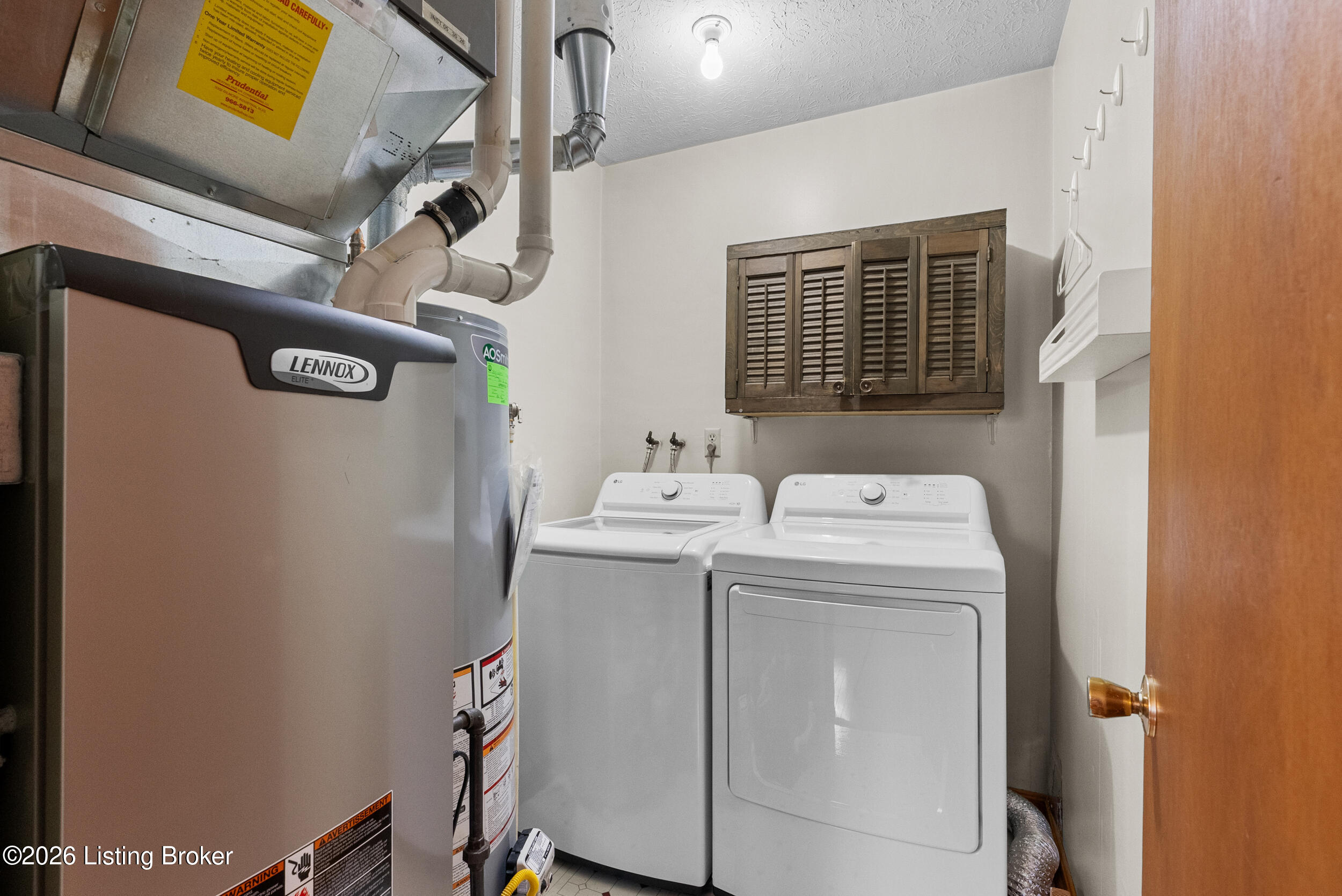 3902 Iron Horse Way Property Photo 16