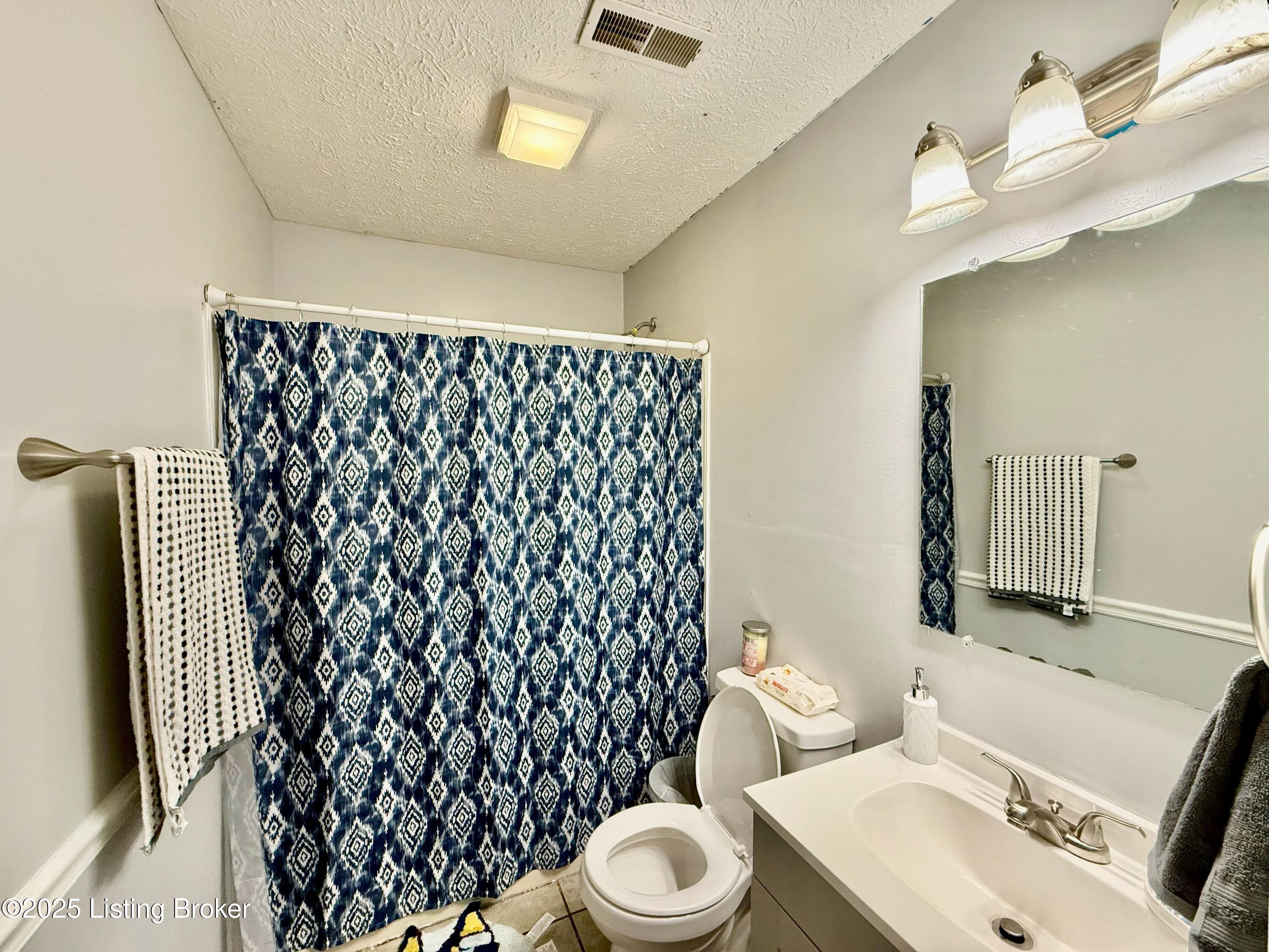 205 Fraim St Property Photo 4