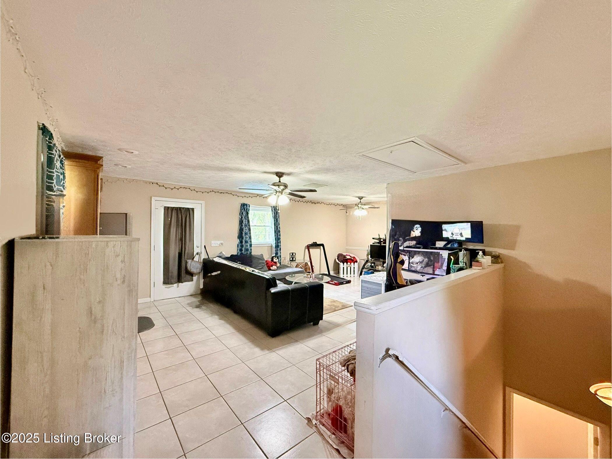 205 Fraim St Property Photo 16