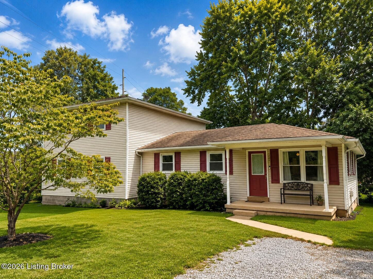 205 Fraim St Property Photo 23