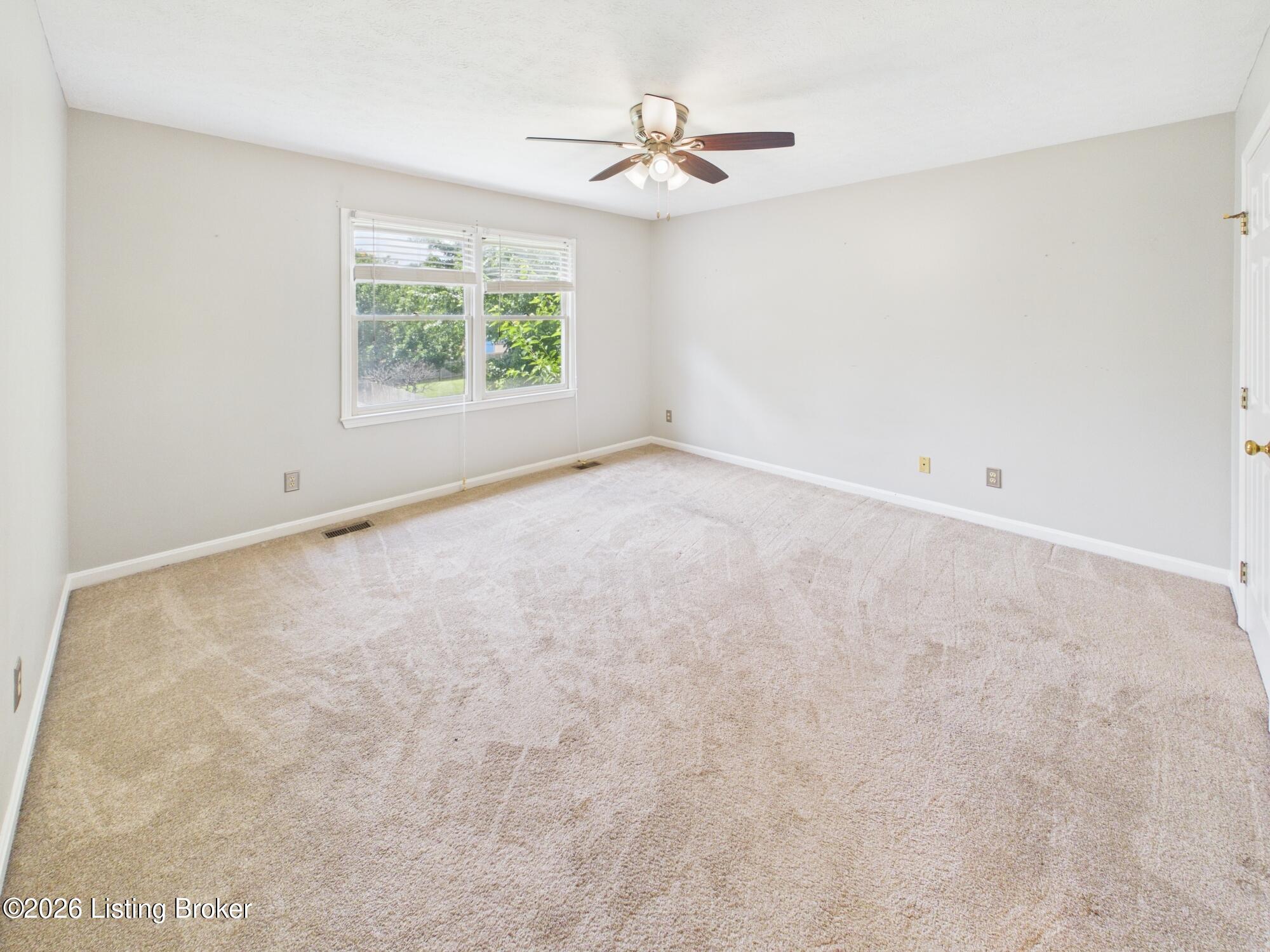 4825 Oak Pointe Dr Property Photo 20