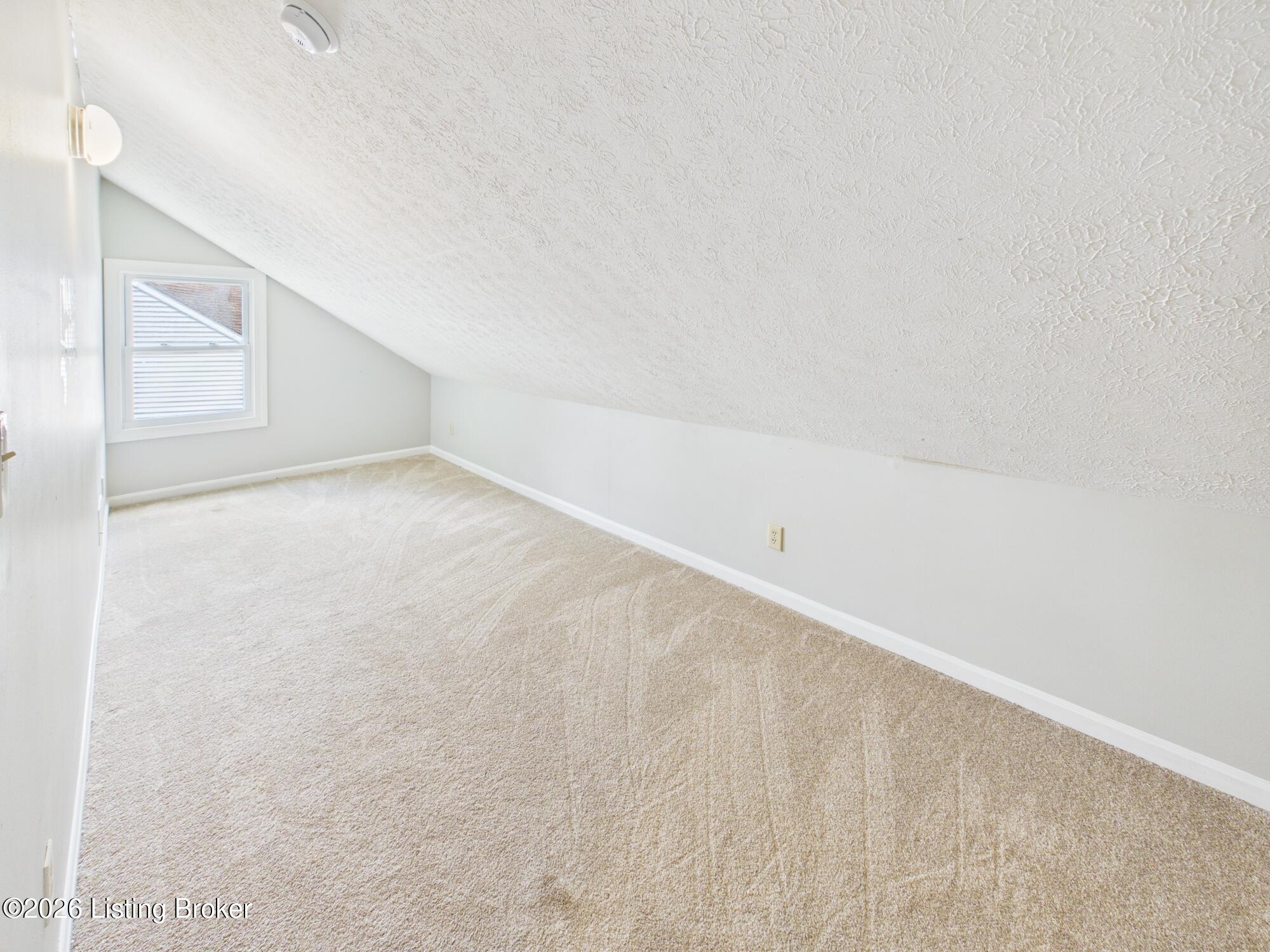 4825 Oak Pointe Dr Property Photo 25
