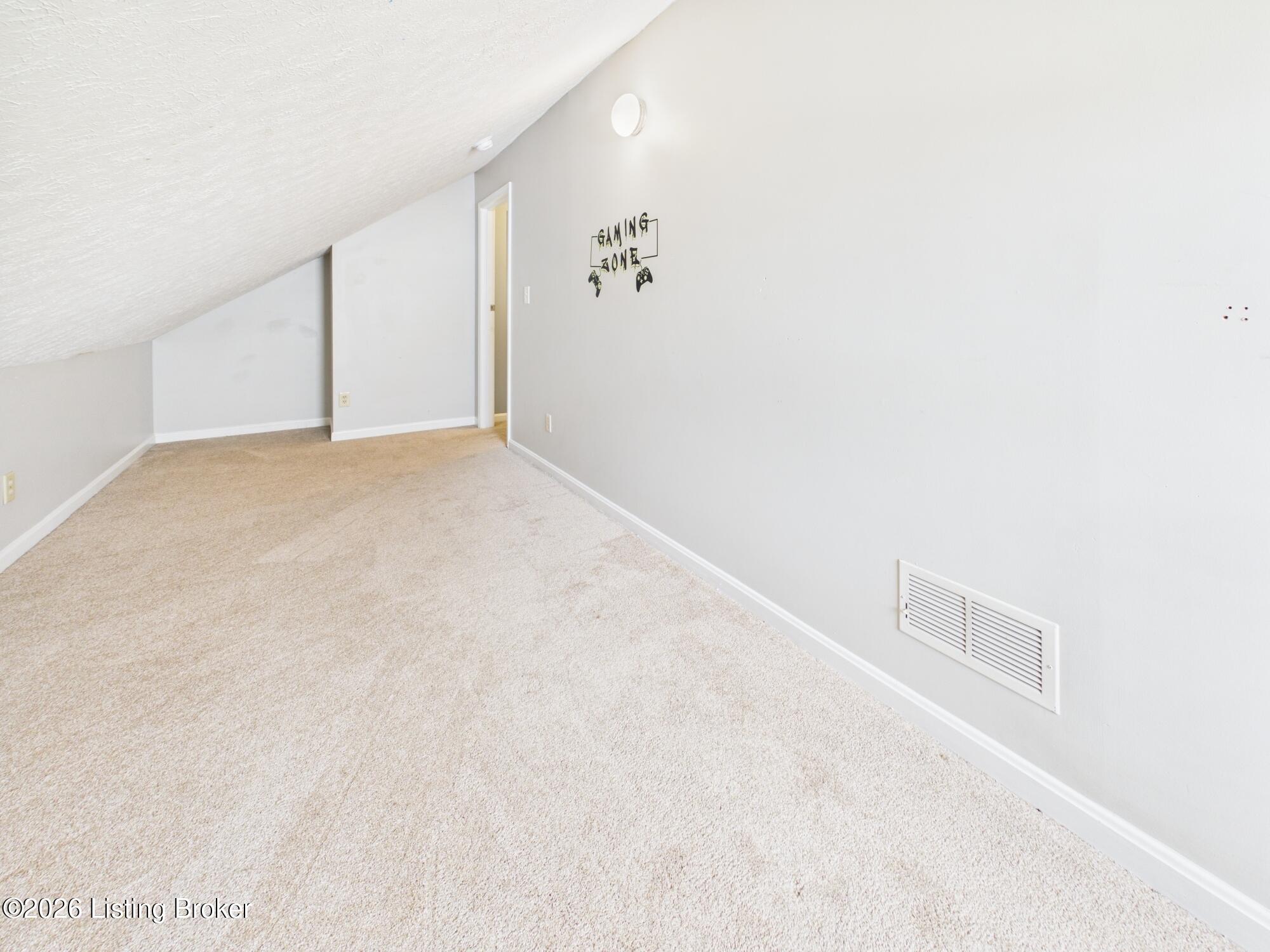 4825 Oak Pointe Dr Property Photo 26