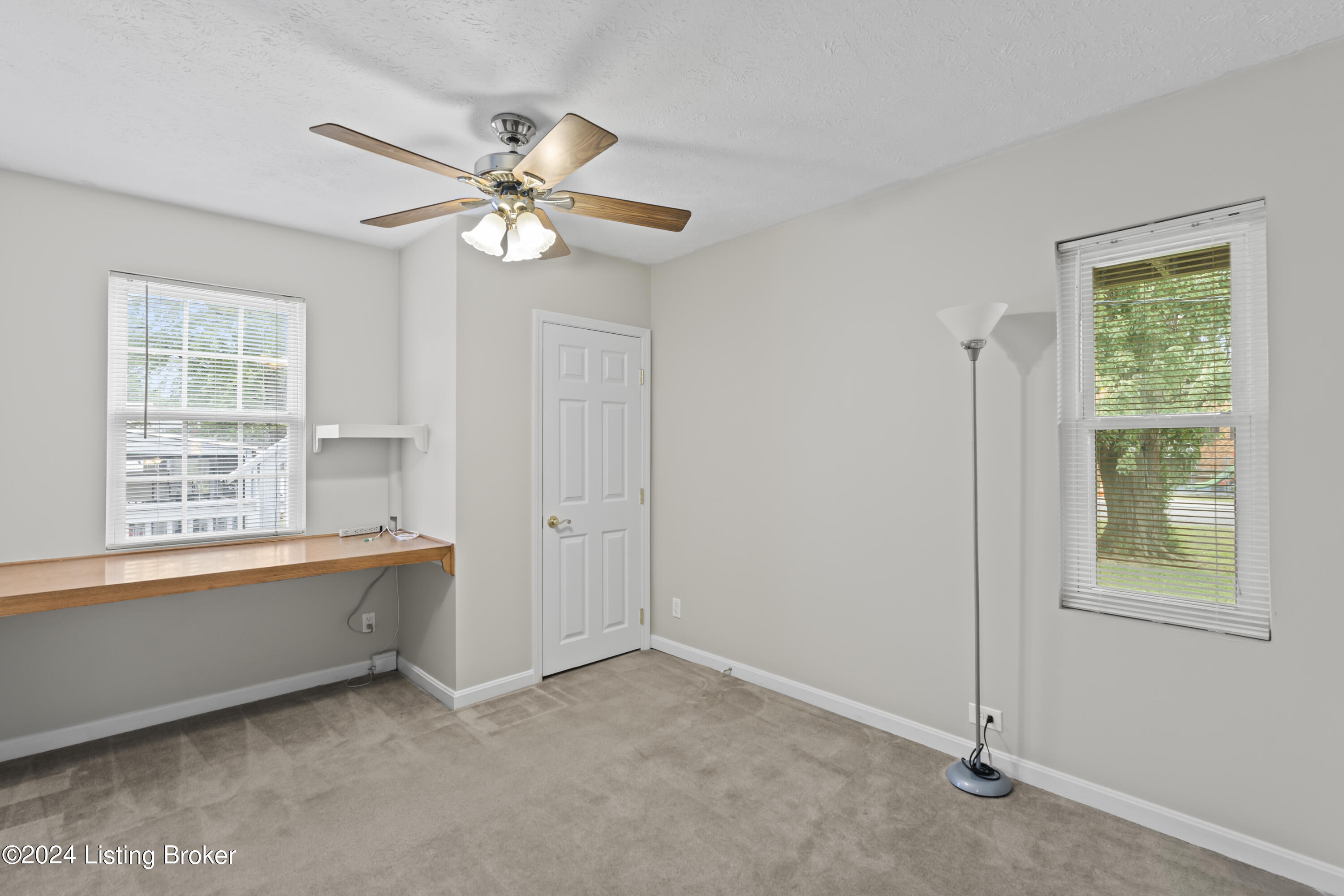 3810 Norbourne Blvd Property Photo 12