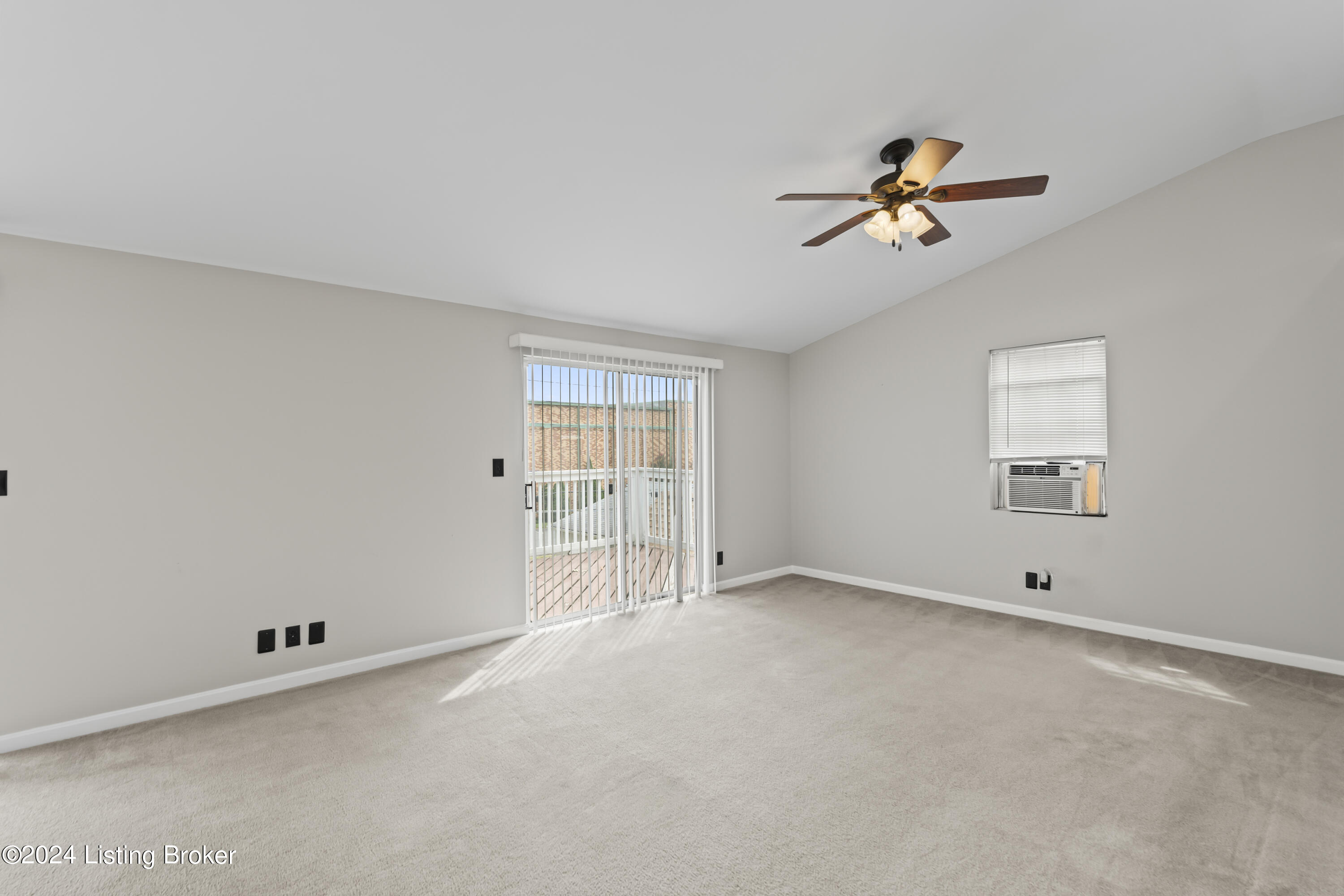 3810 Norbourne Blvd Property Photo 17