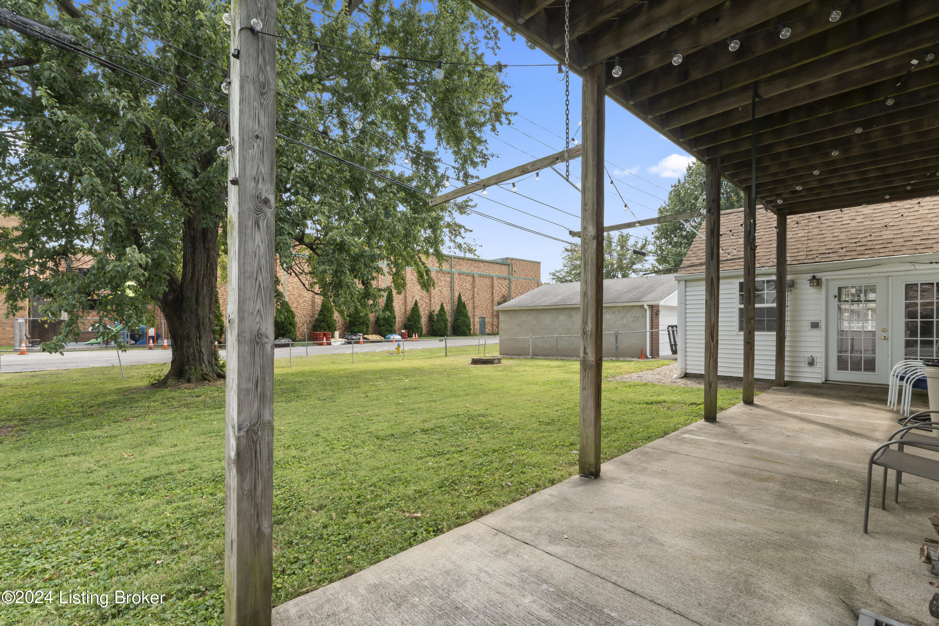 3810 Norbourne Blvd Property Photo 37