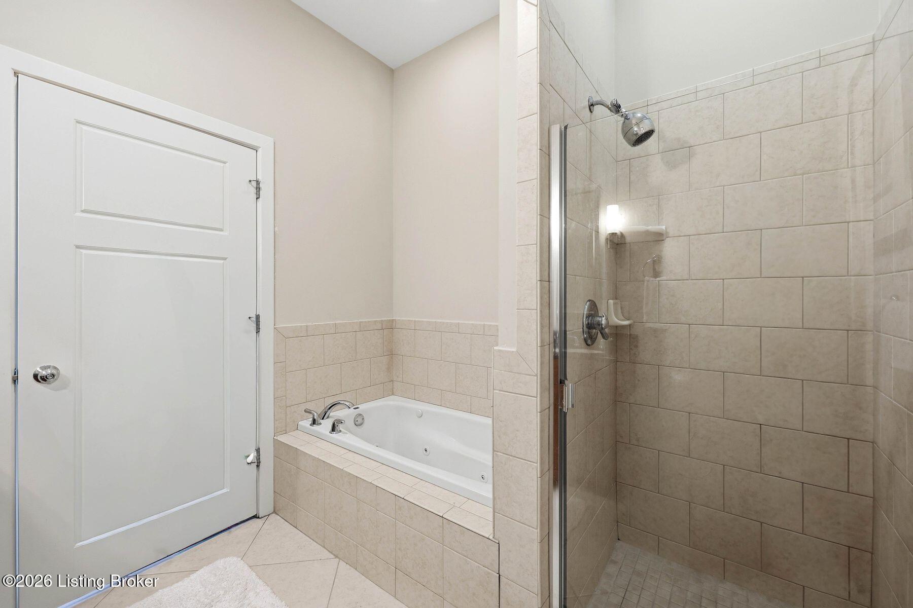 324 E Main St 219 Property Photo 23