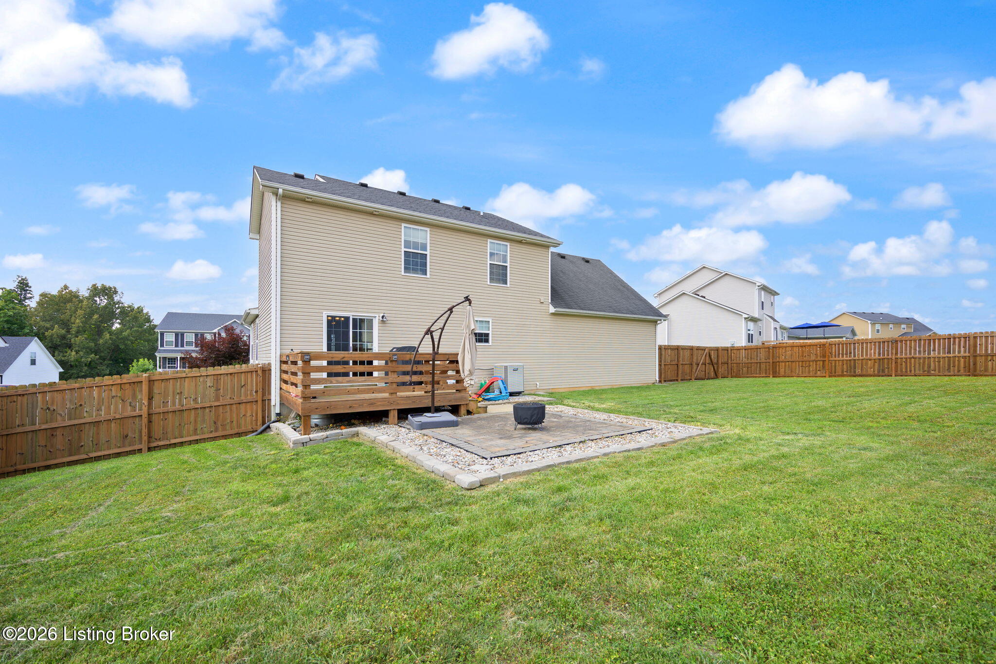 213 Butterfield Dr Property Photo 8