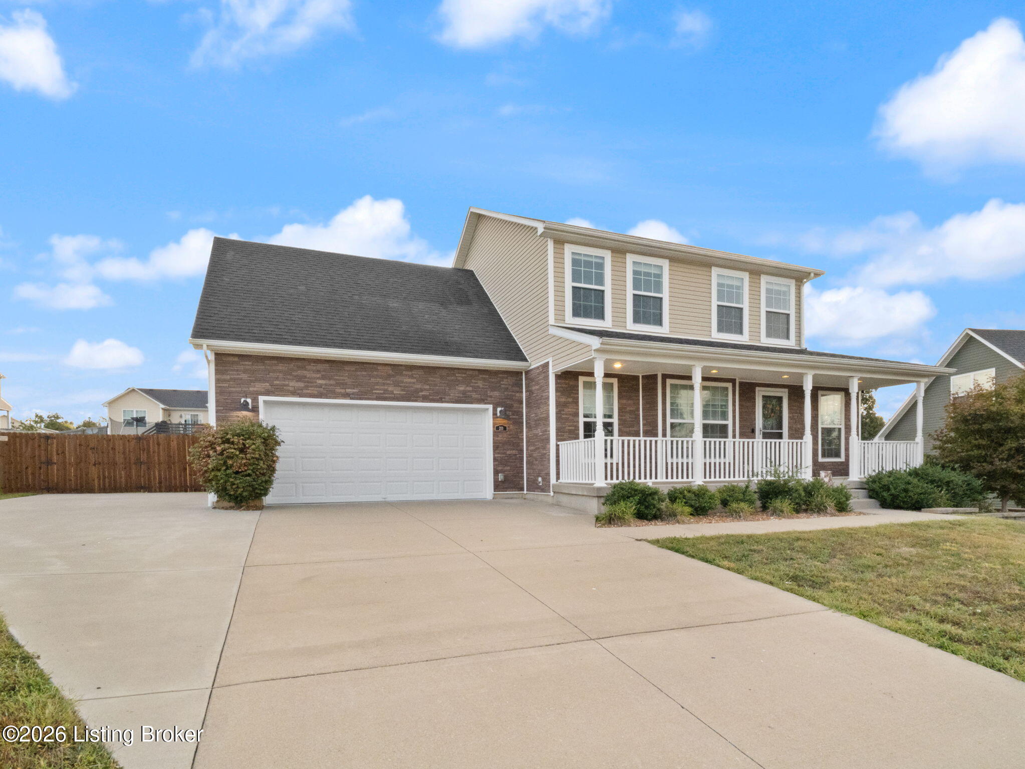 213 Butterfield Dr Property Photo 24