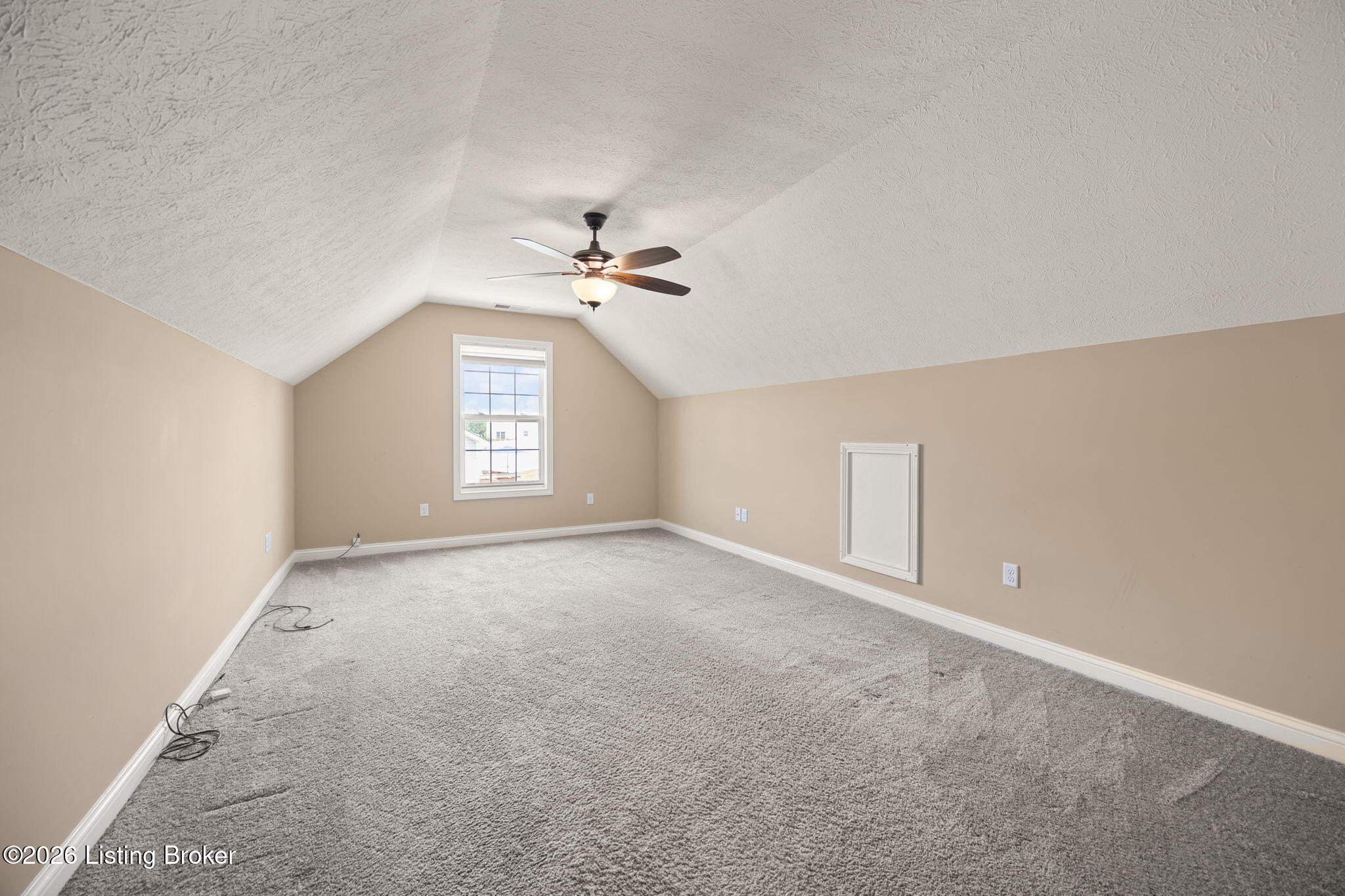 213 Butterfield Dr Property Photo 33