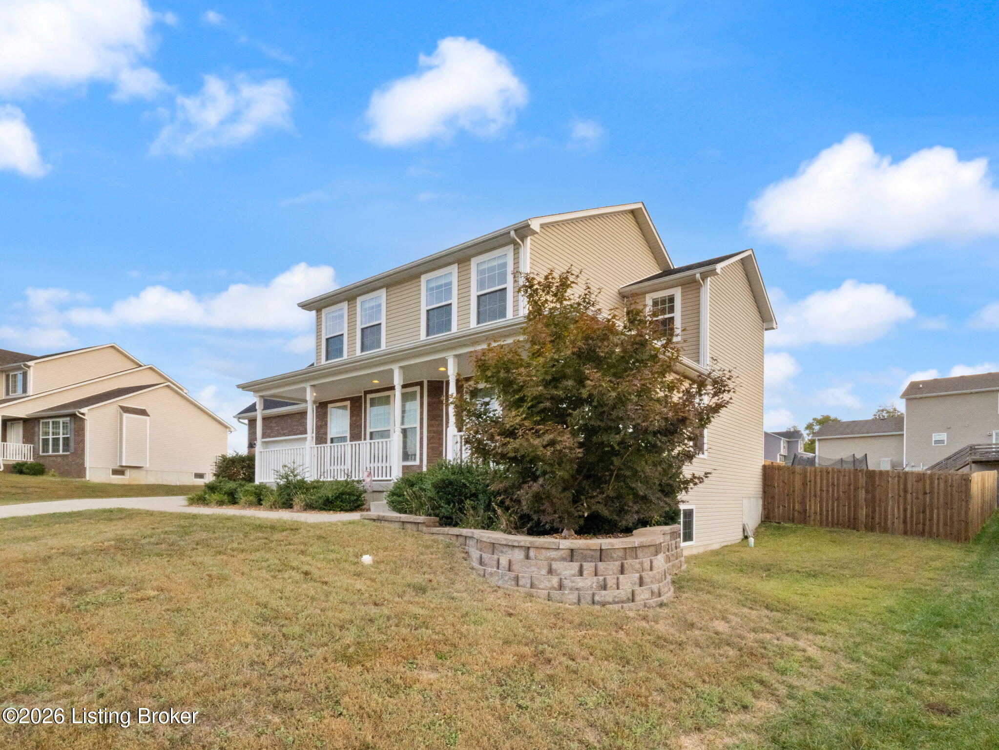 213 Butterfield Dr Property Photo 33