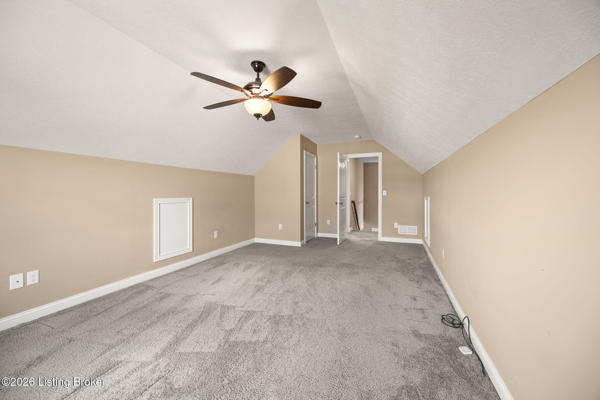 213 Butterfield Dr Property Photo 35