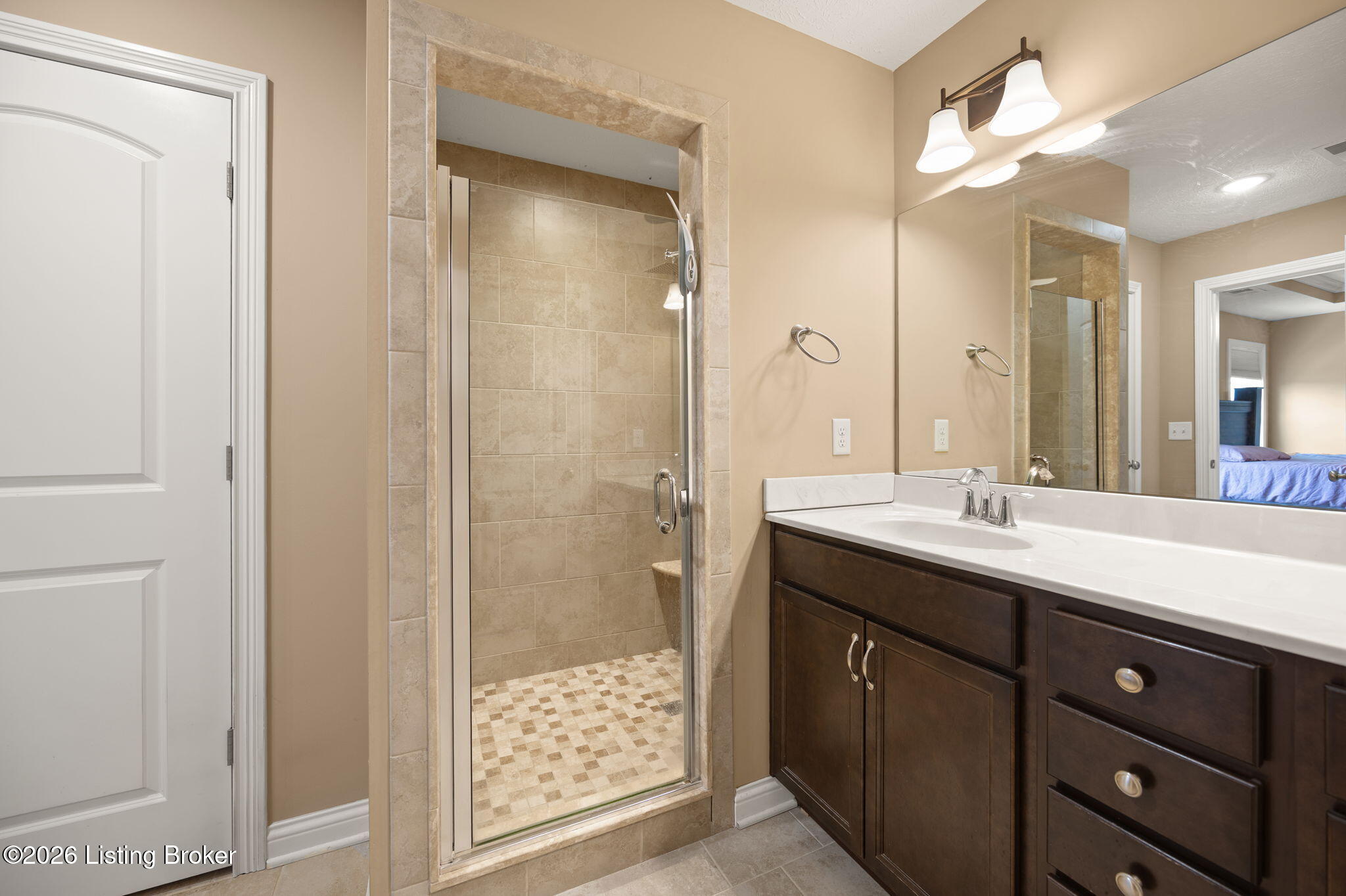 213 Butterfield Dr Property Photo 46
