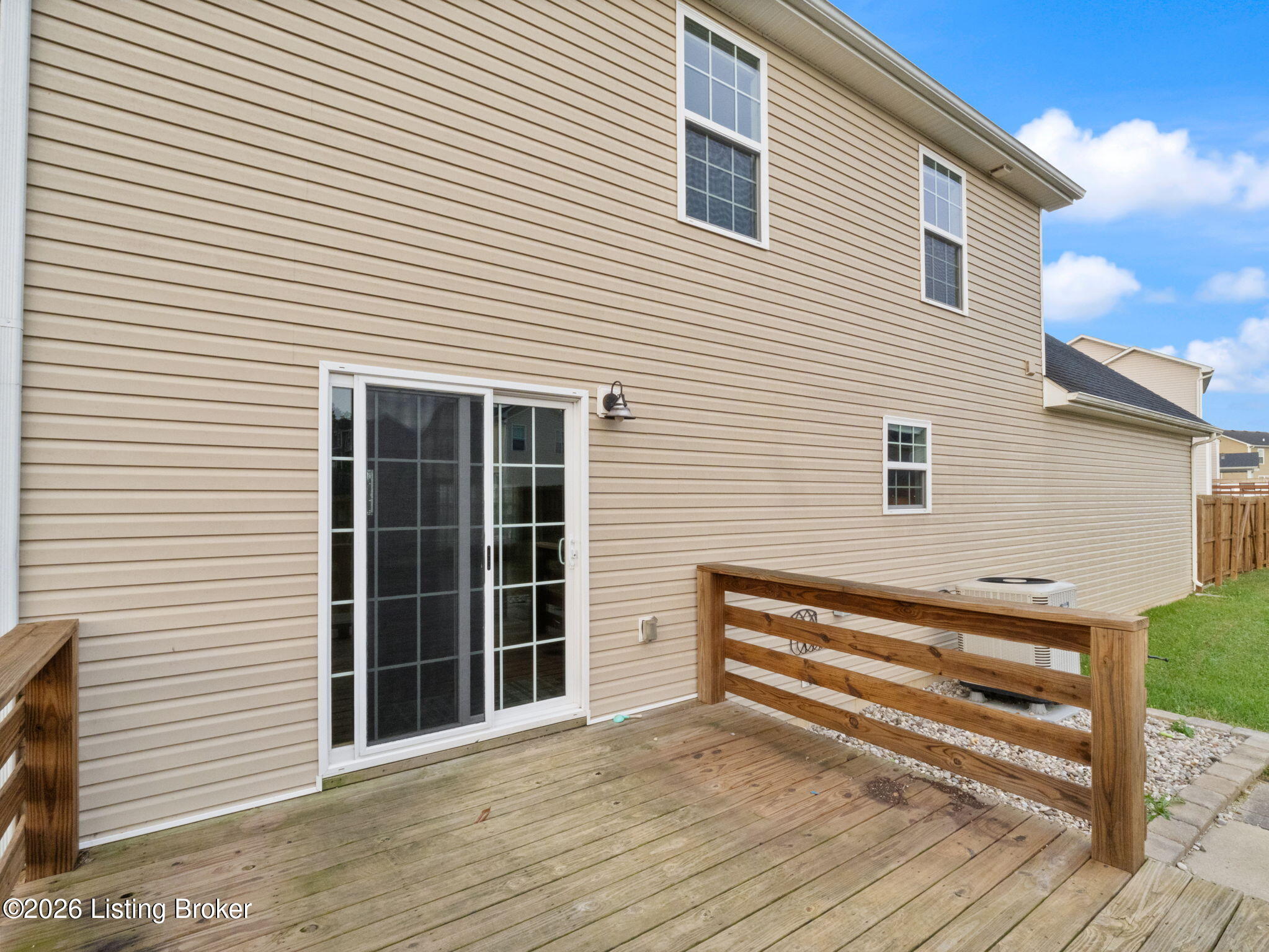 213 Butterfield Dr Property Photo 49