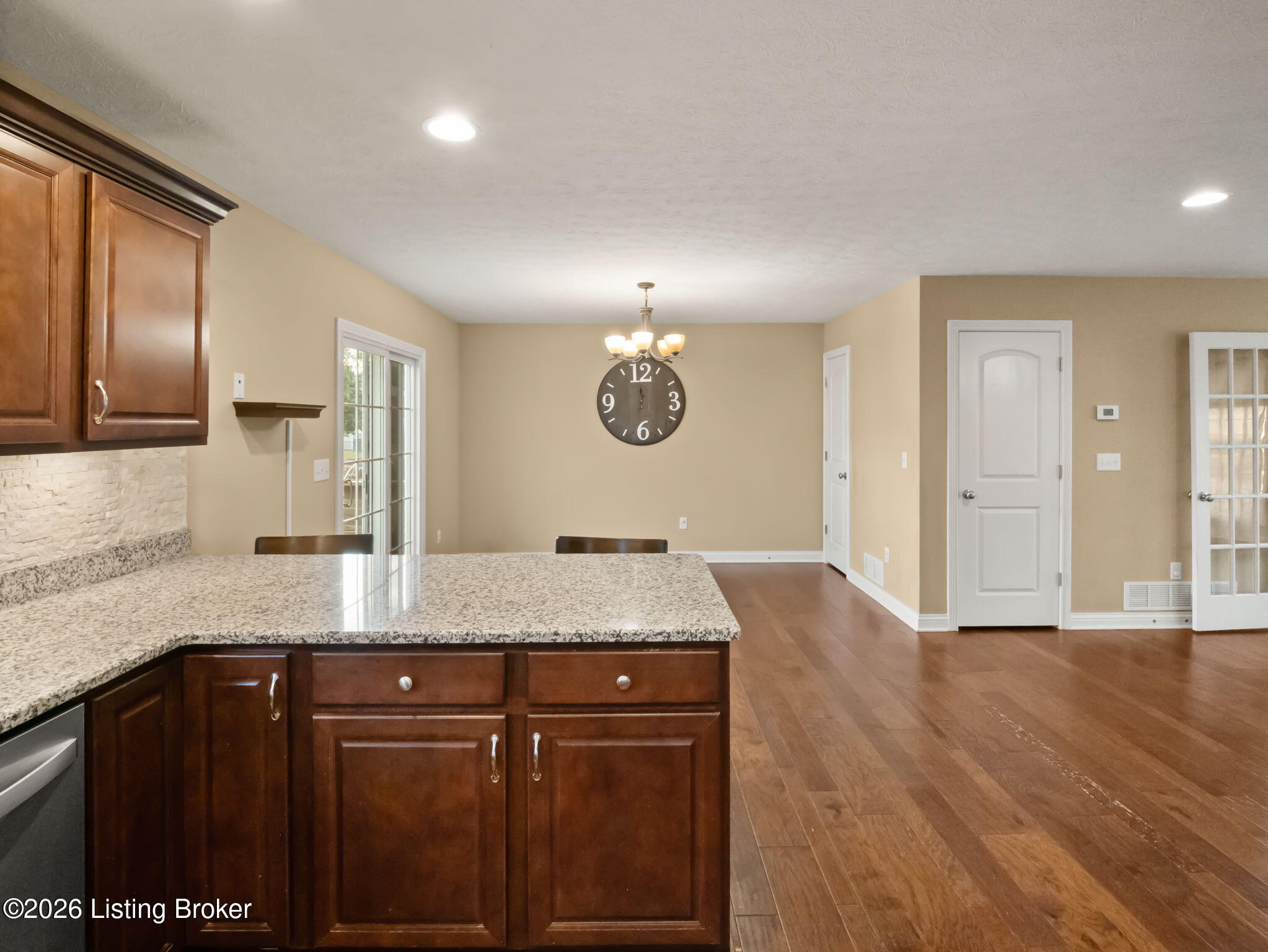 213 Butterfield Dr Property Photo 71