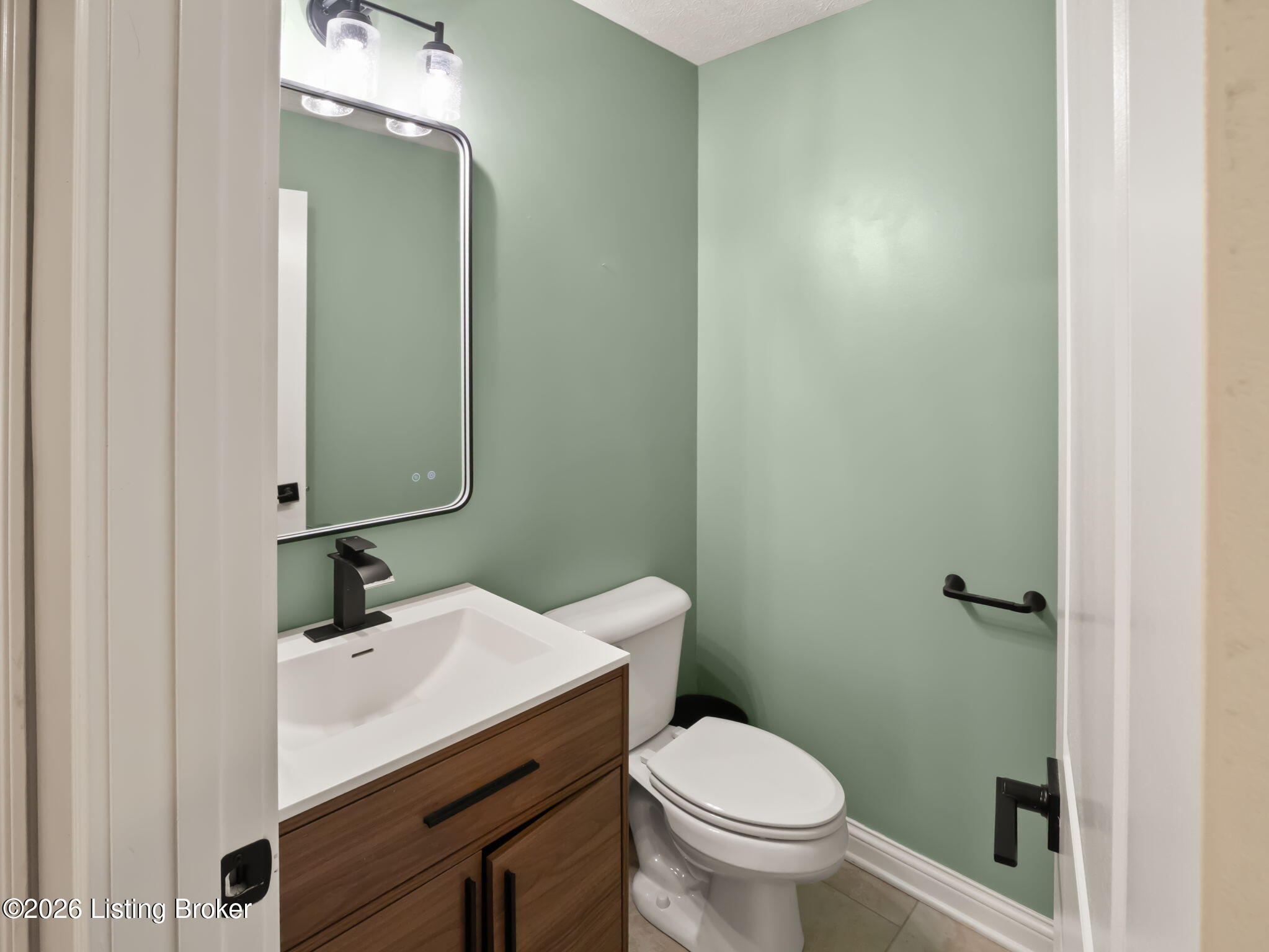 213 Butterfield Dr Property Photo 74