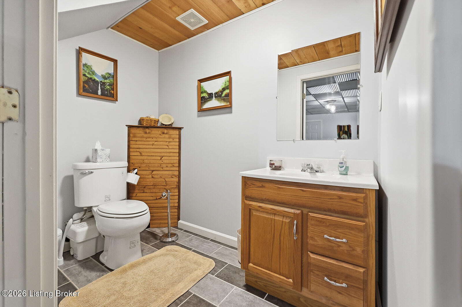 1594 Fox Creek Rd Property Photo 34