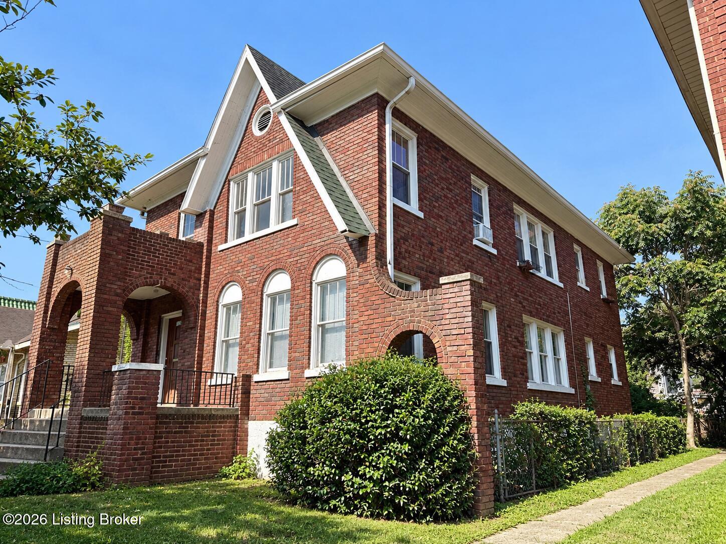 668 Lindell Ave 2 Property Photo 1