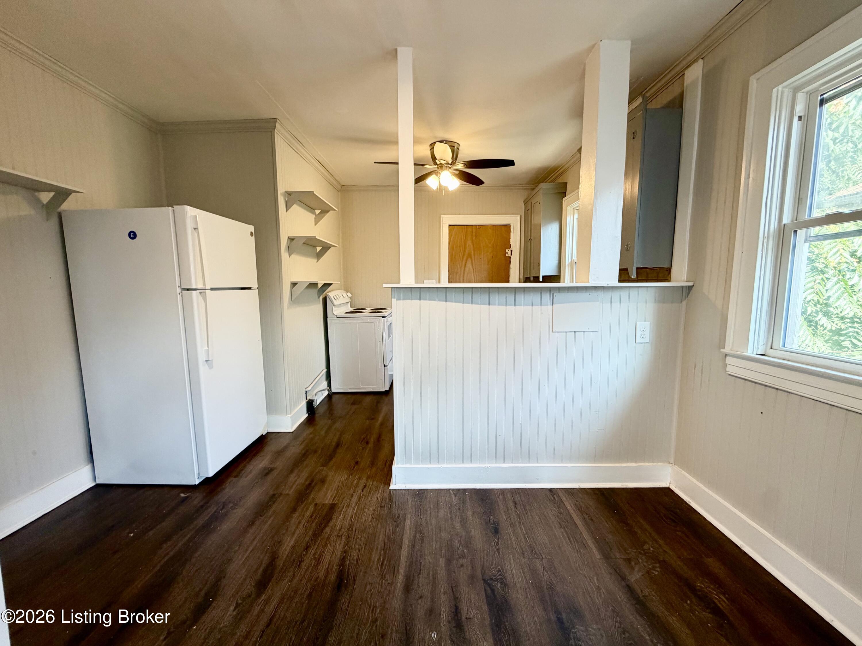 668 Lindell Ave 2 Property Photo 4