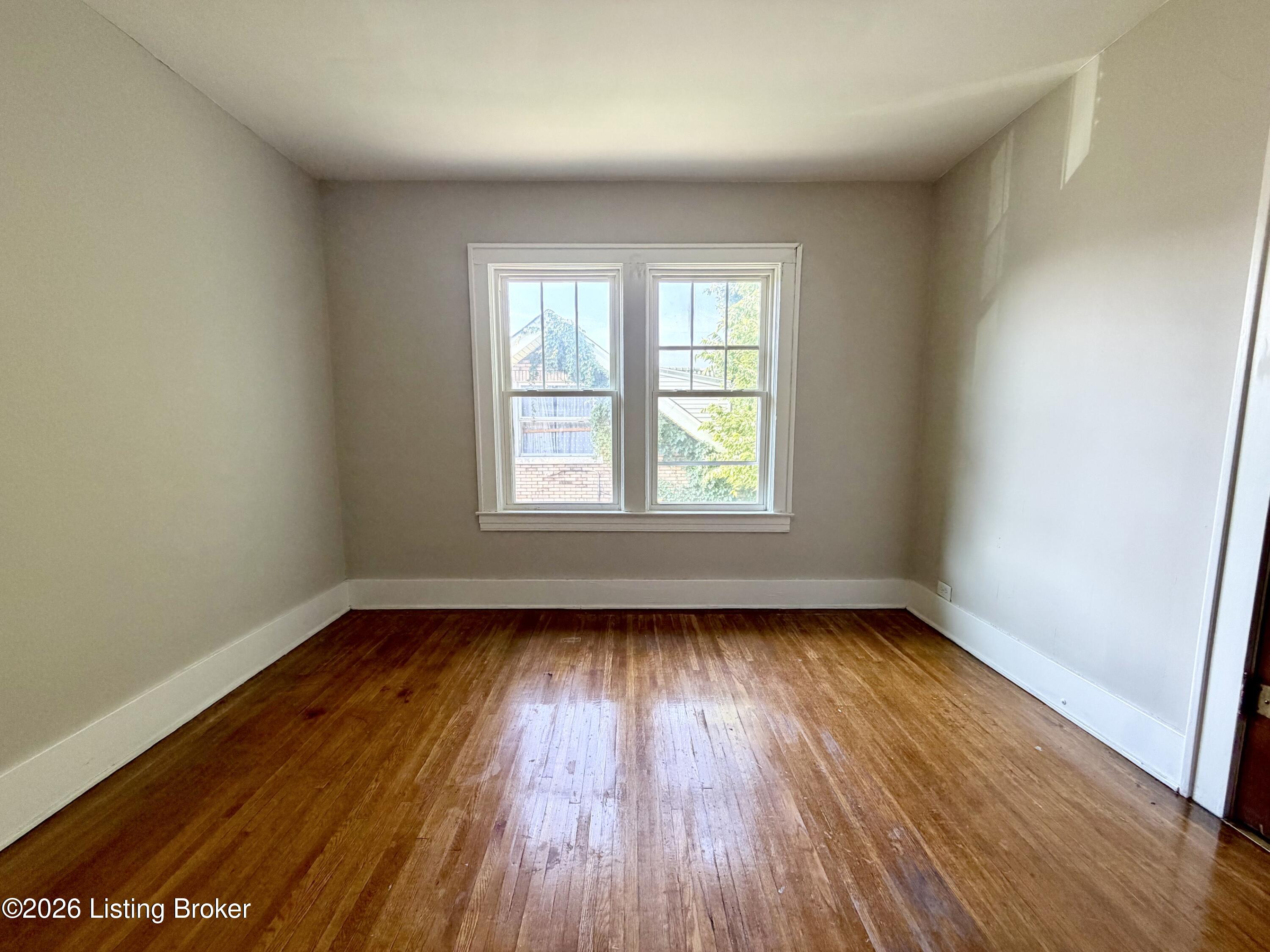 668 Lindell Ave 2 Property Photo 6