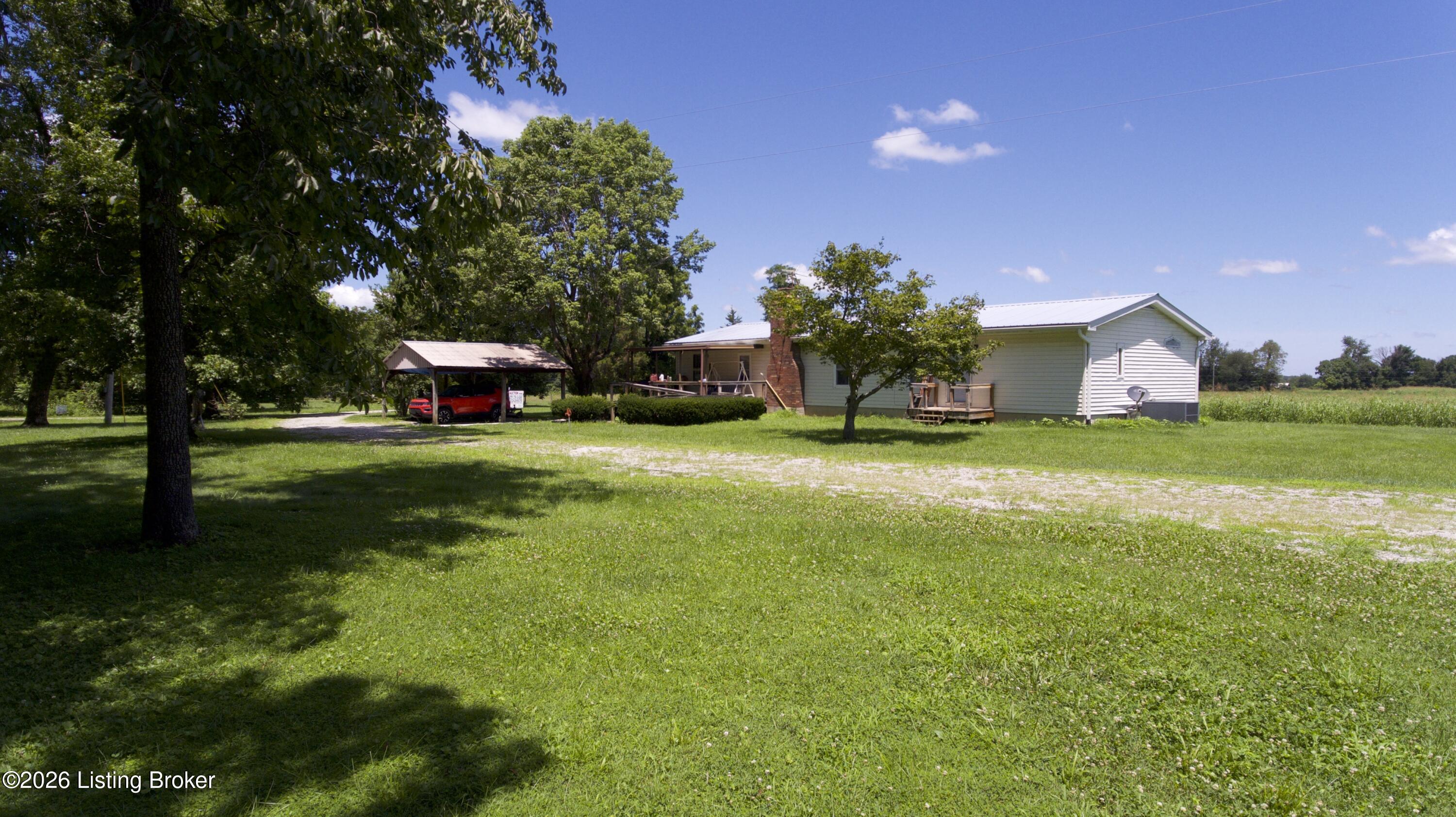 390 Kinder Ln Property Photo 8