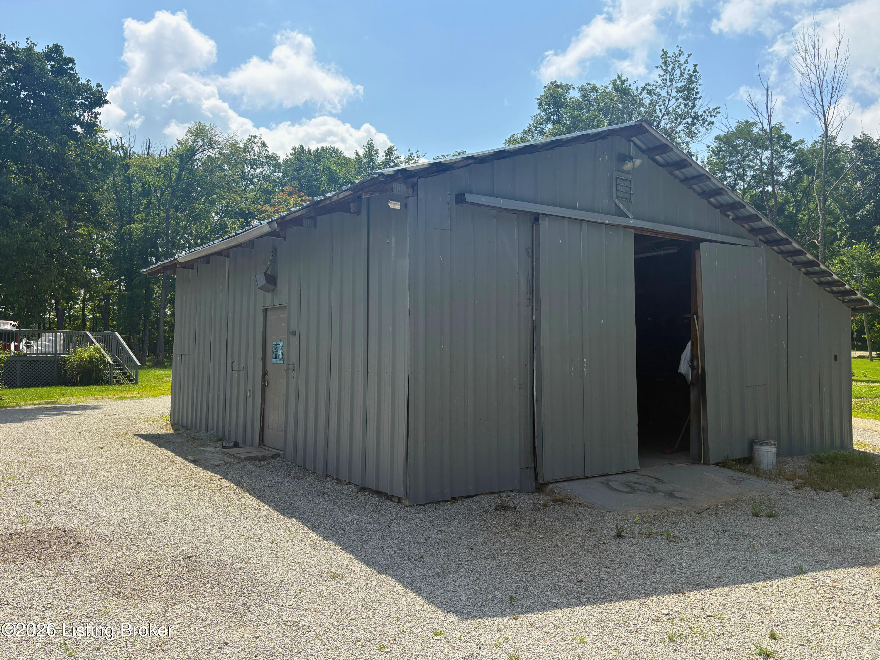 394 Kinder Ln Property Photo 22