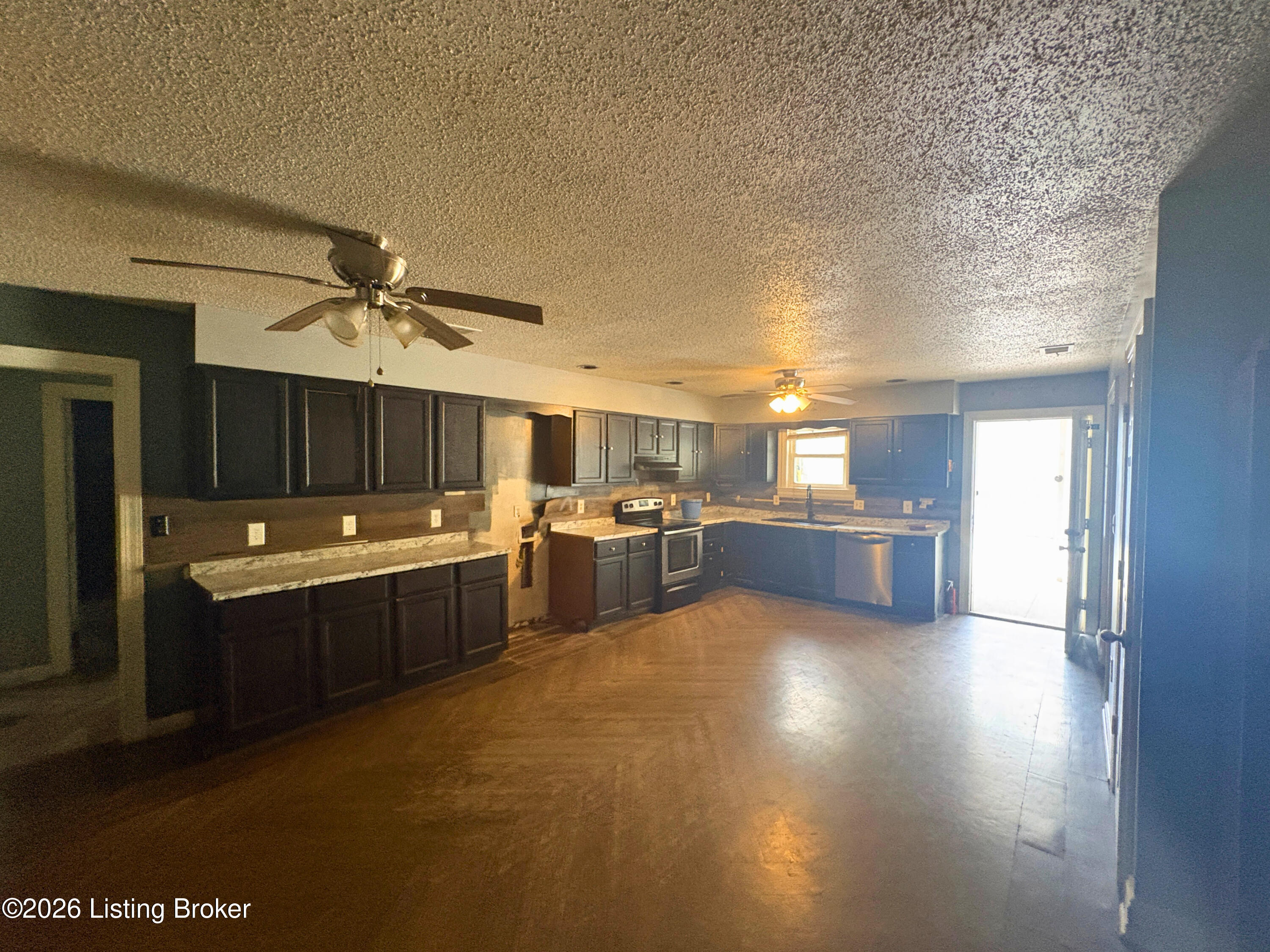 394 Kinder Ln Property Photo 29