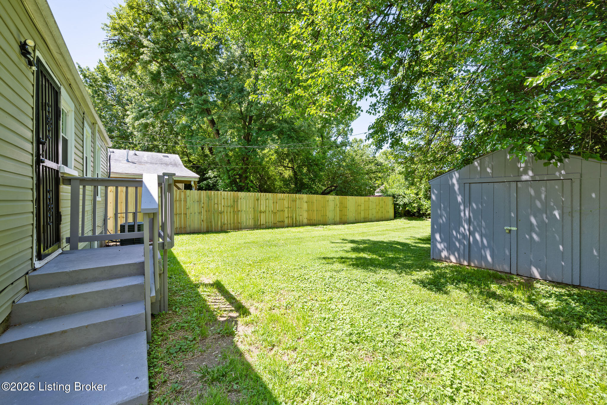 1932 Beech St Property Photo 36