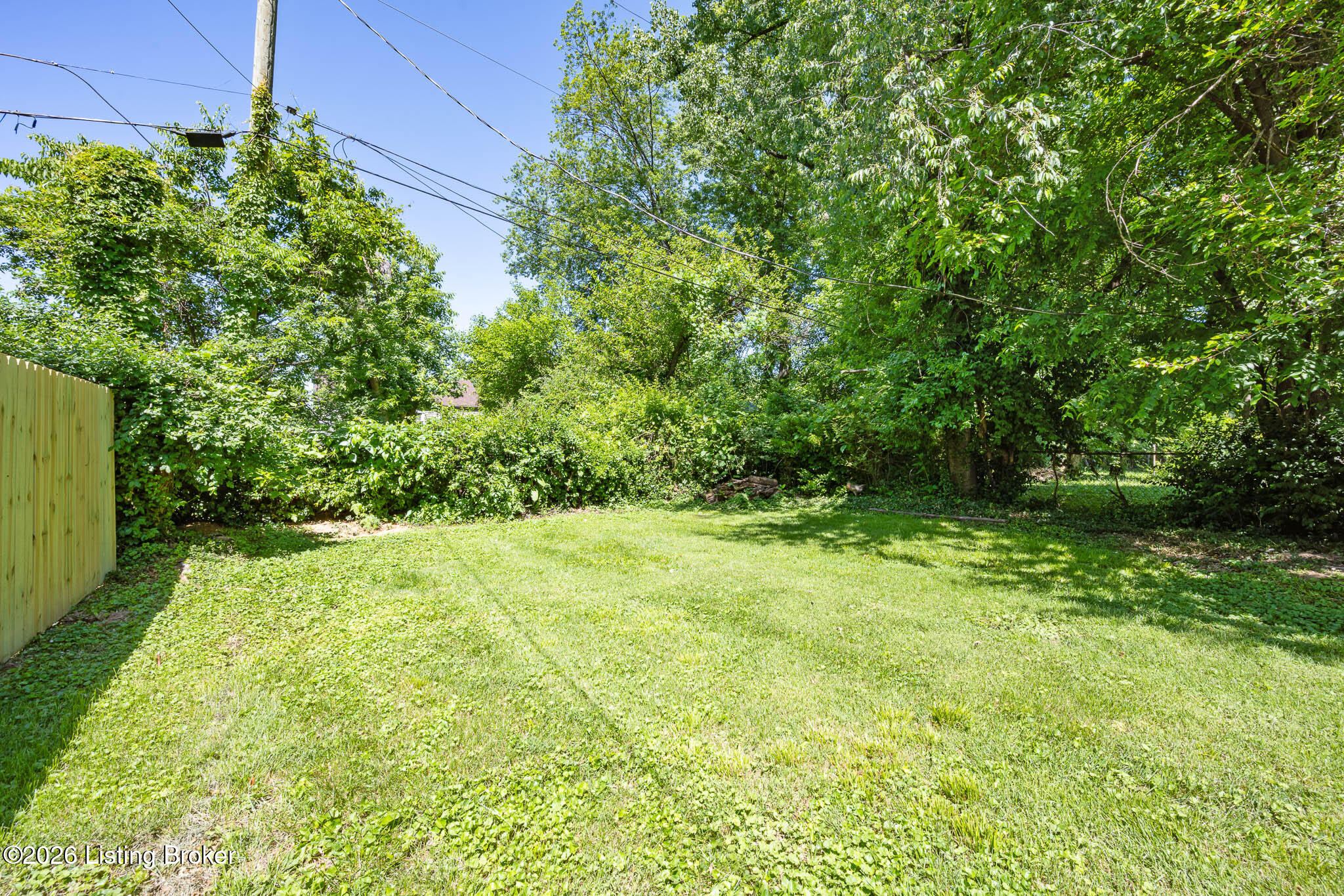 1932 Beech St Property Photo 38
