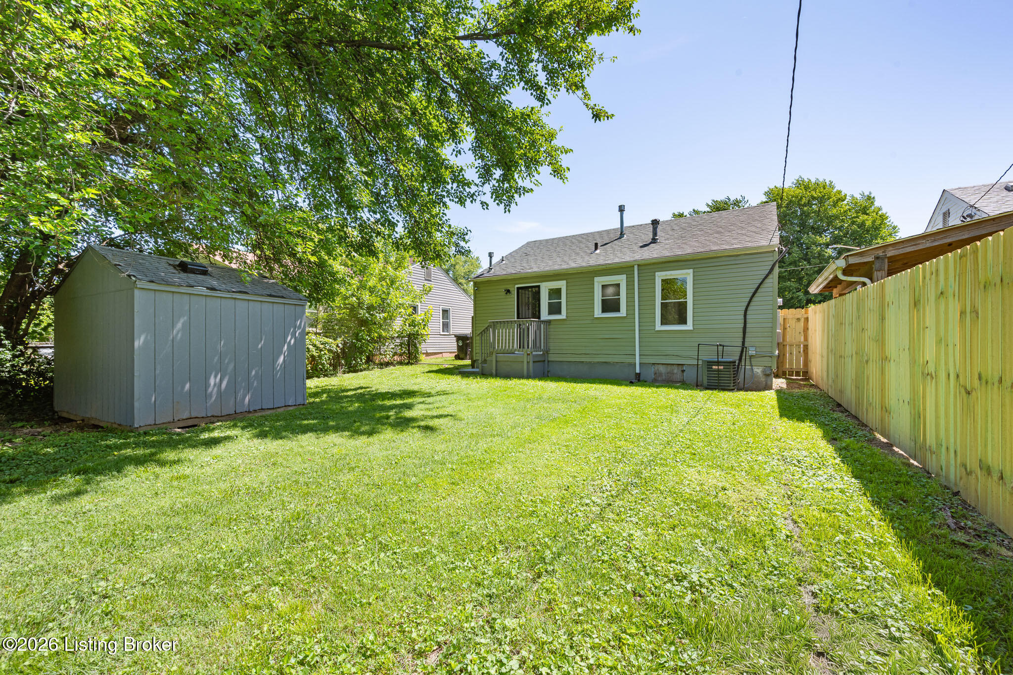 1932 Beech St Property Photo 41