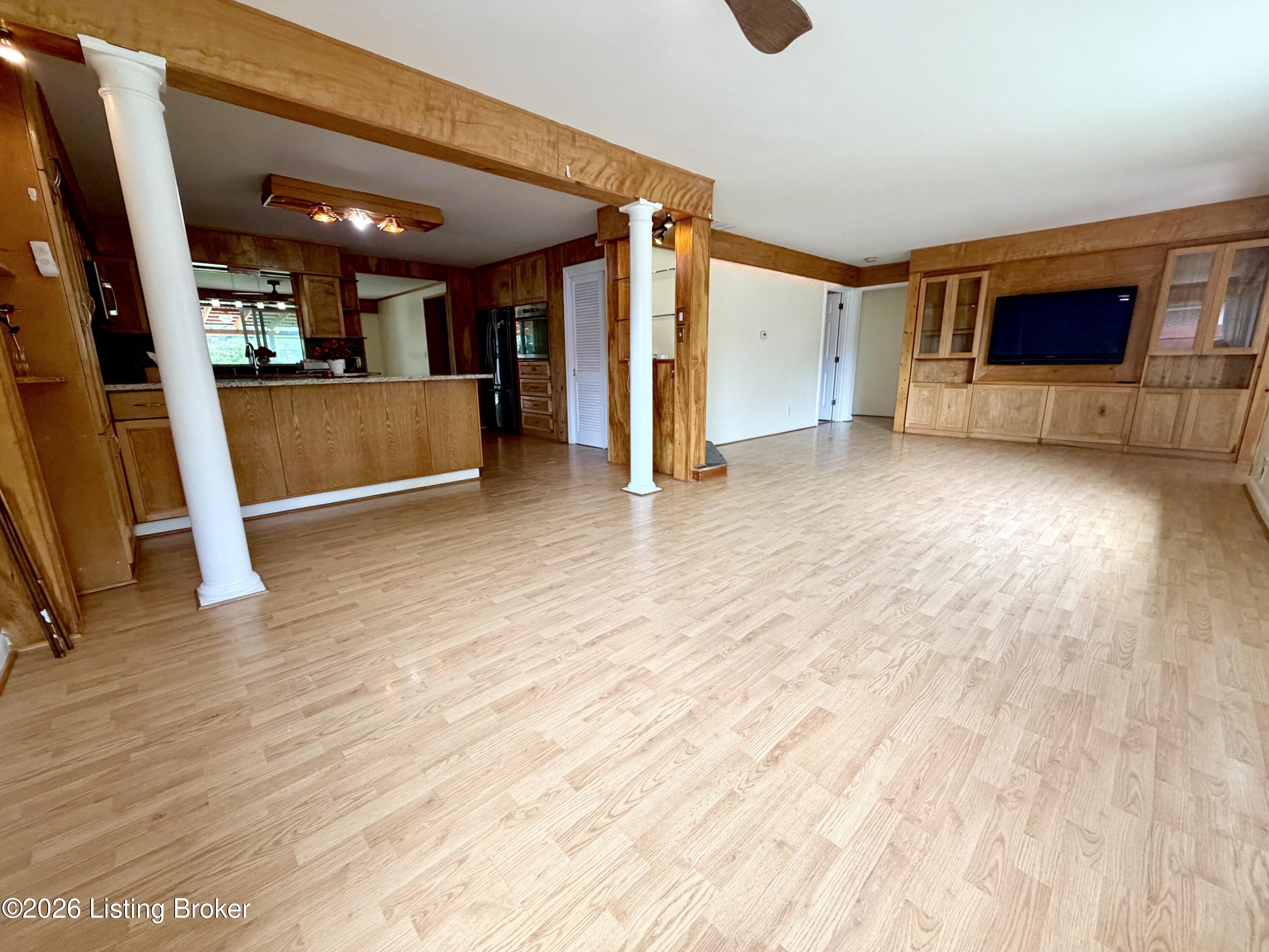708 Grant Ave Property Photo 5