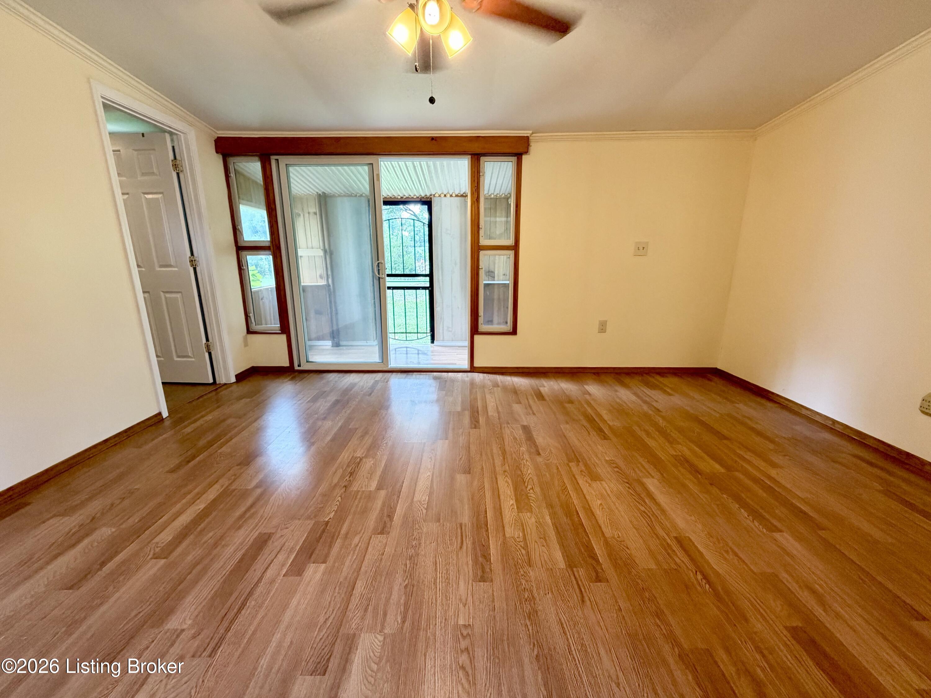 708 Grant Ave Property Photo 6