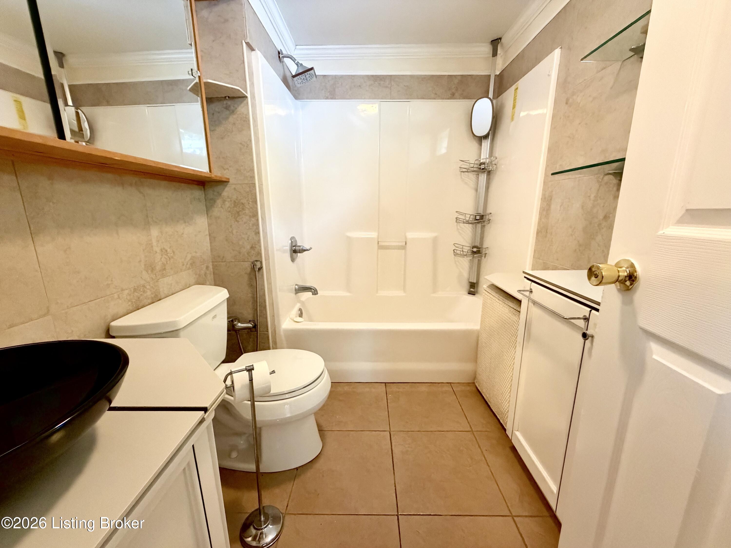 708 Grant Ave Property Photo 13