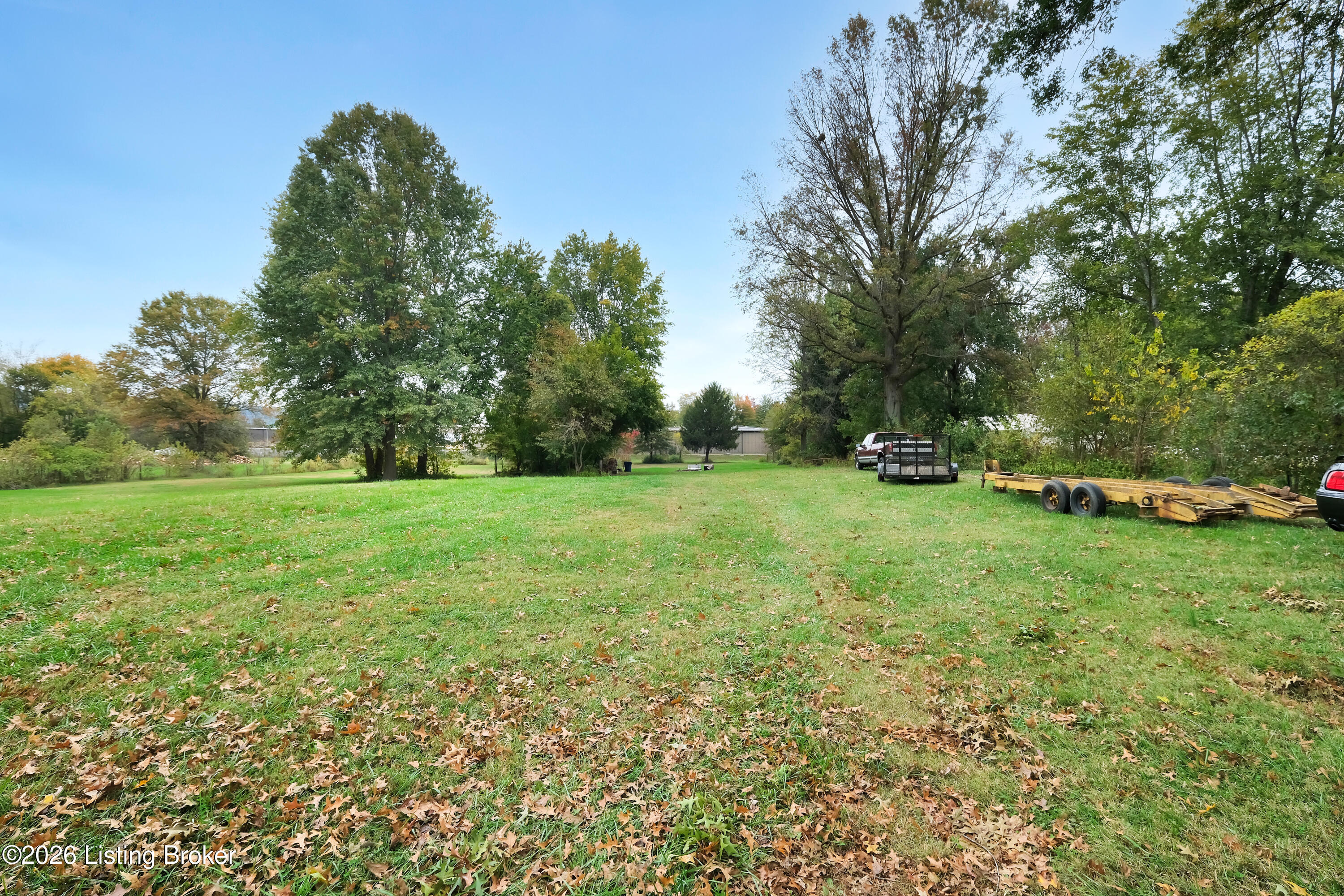 7601 Greenwood Rd Property Photo 21