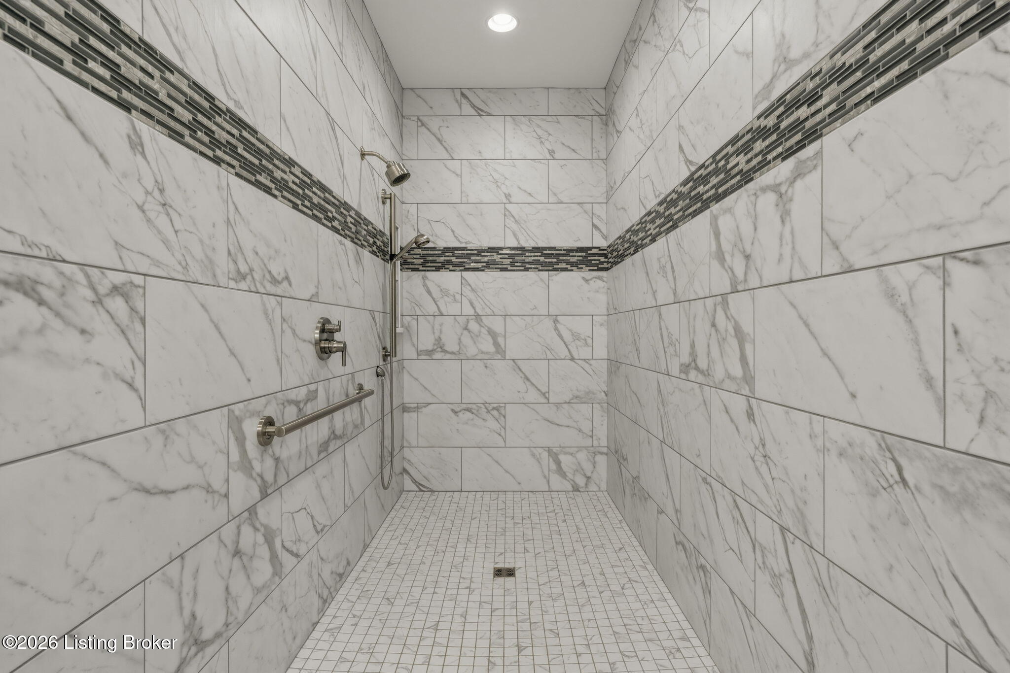 1118 Cave Run Ln Property Photo 17