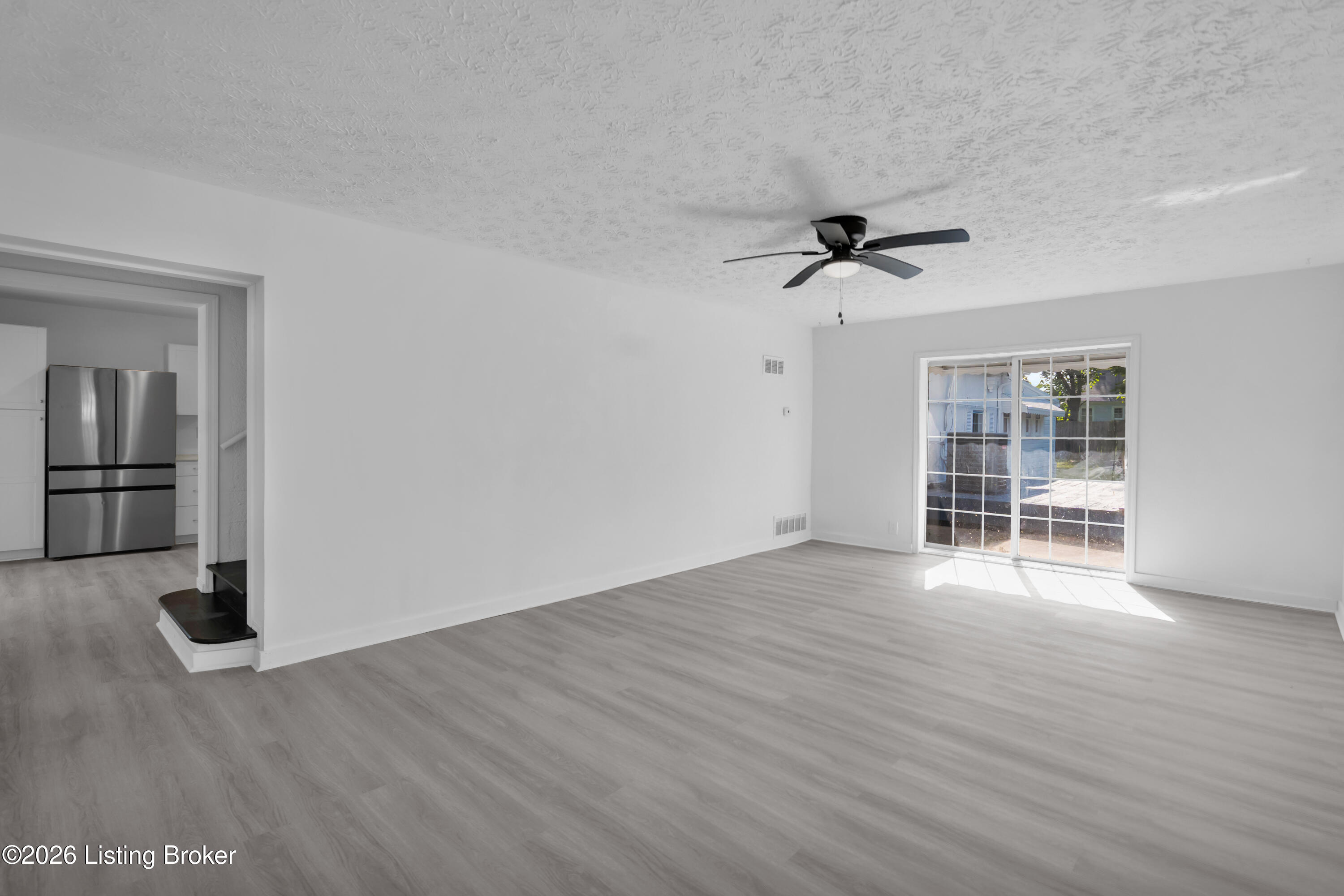 3210 Mildred Dr Property Photo 9