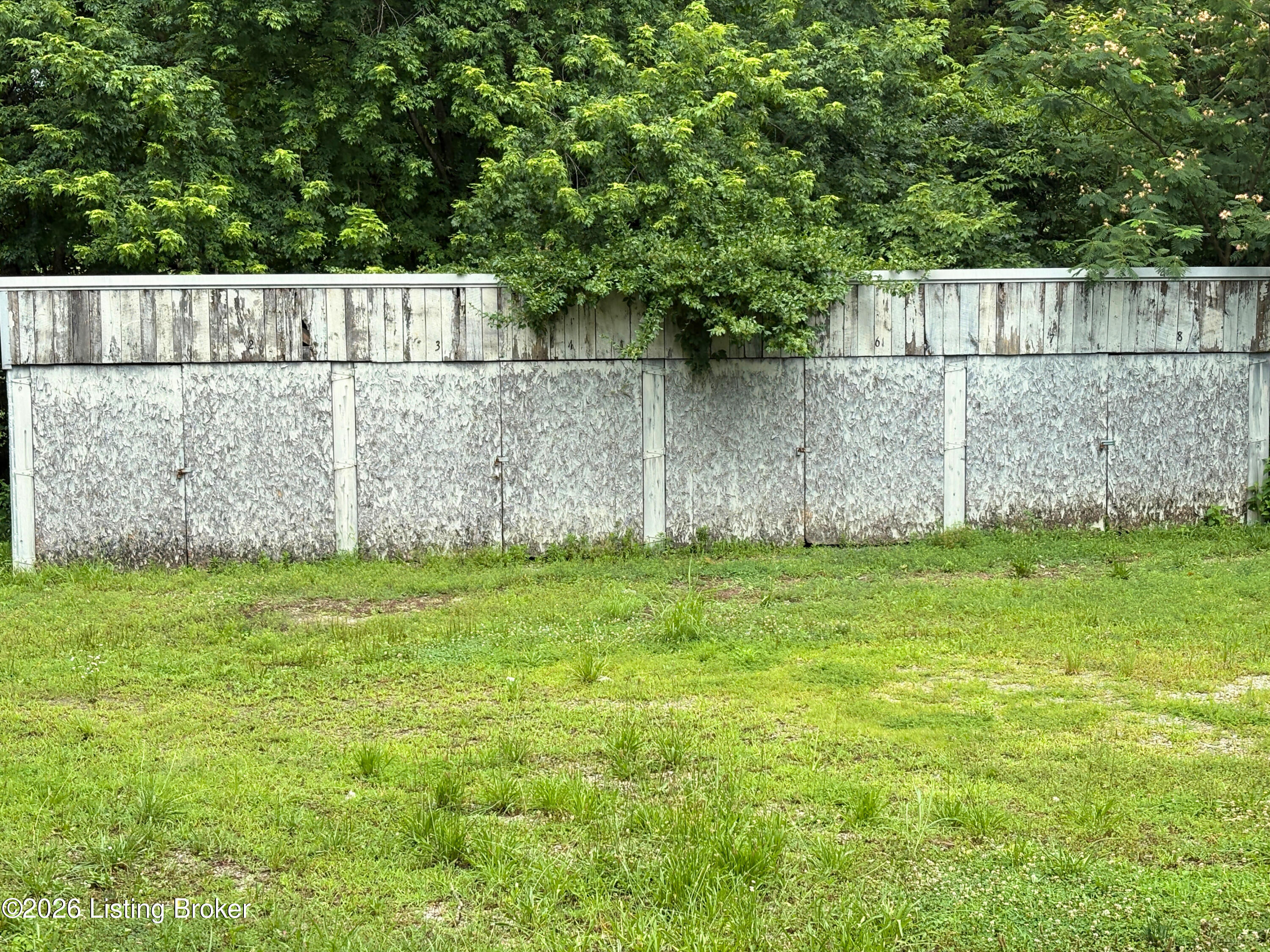 2330 New Shepherdsville Rd Property Photo 9