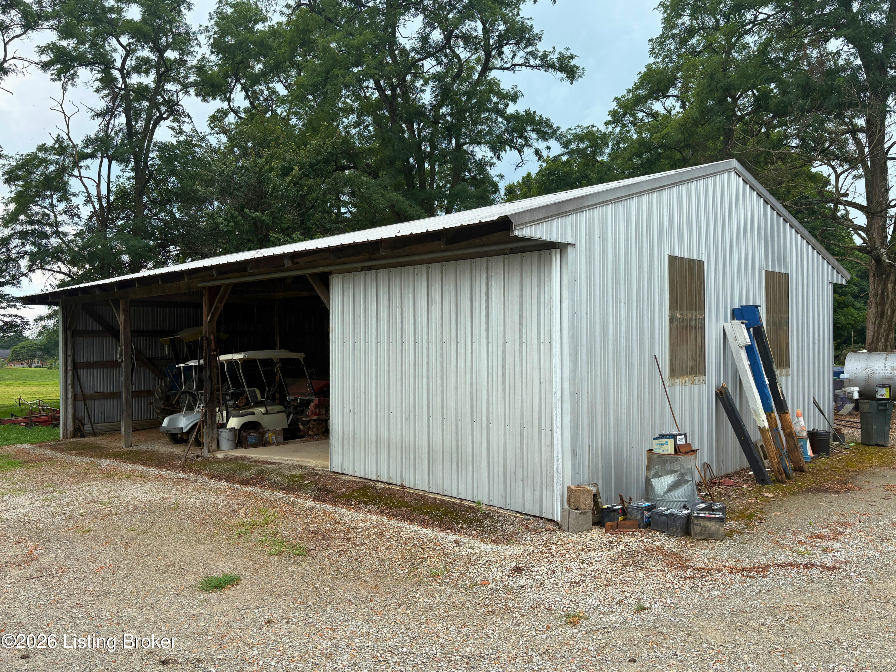 2330 New Shepherdsville Rd Property Photo 14