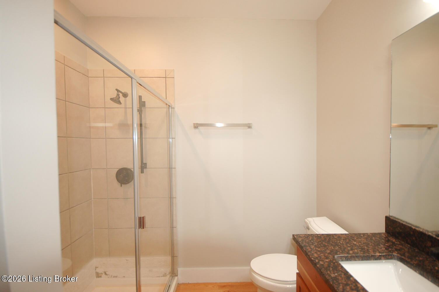 323 W Broadway 1004 Property Photo 9