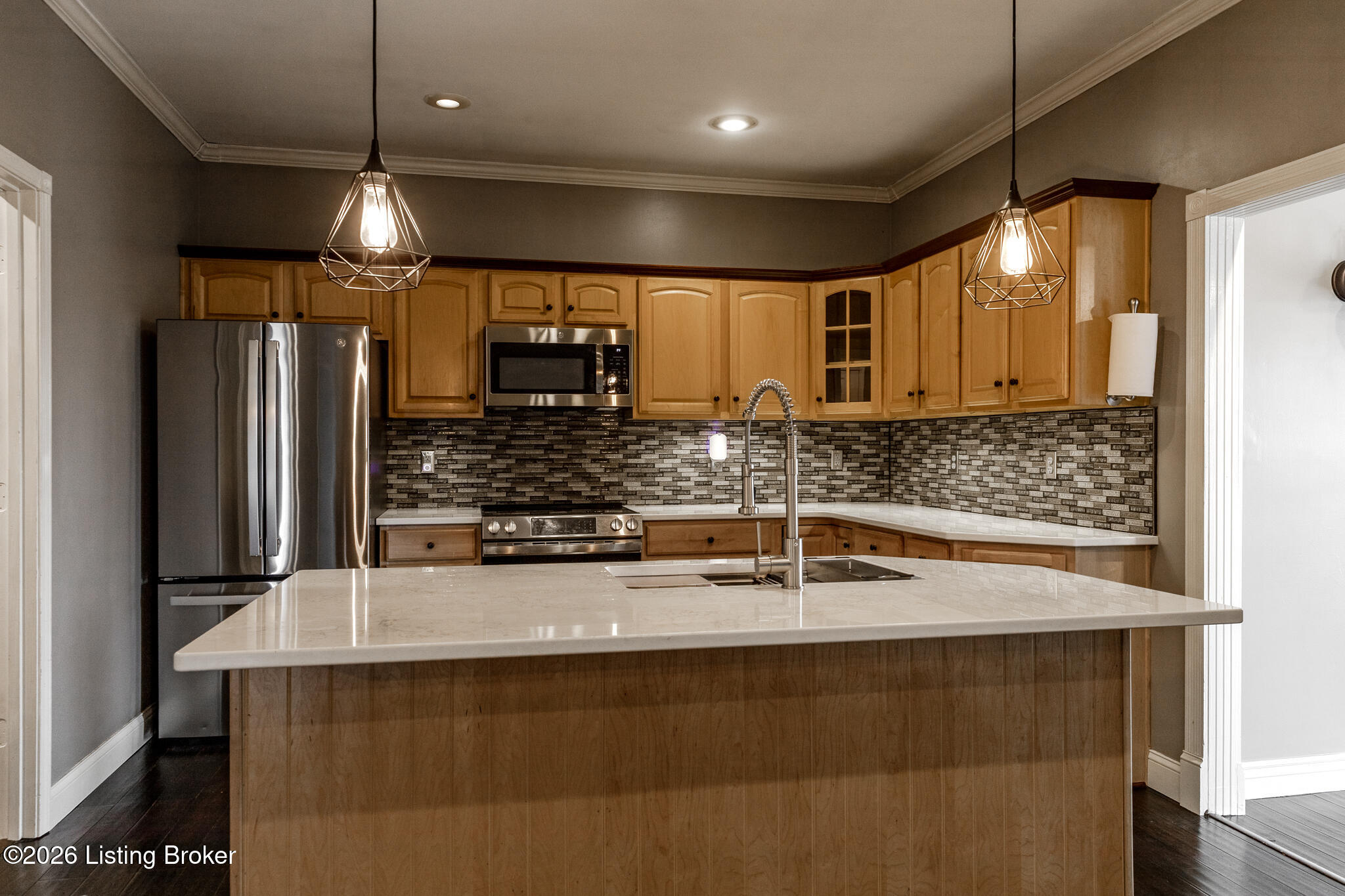 2357 Sunset Ct Property Photo 9