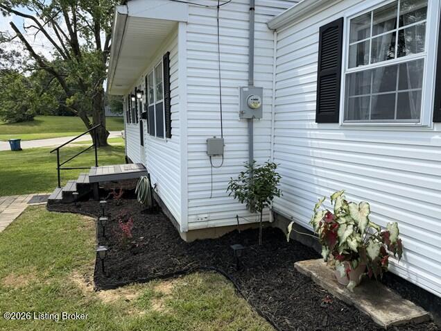 173 Lakeview Dr Property Photo 2