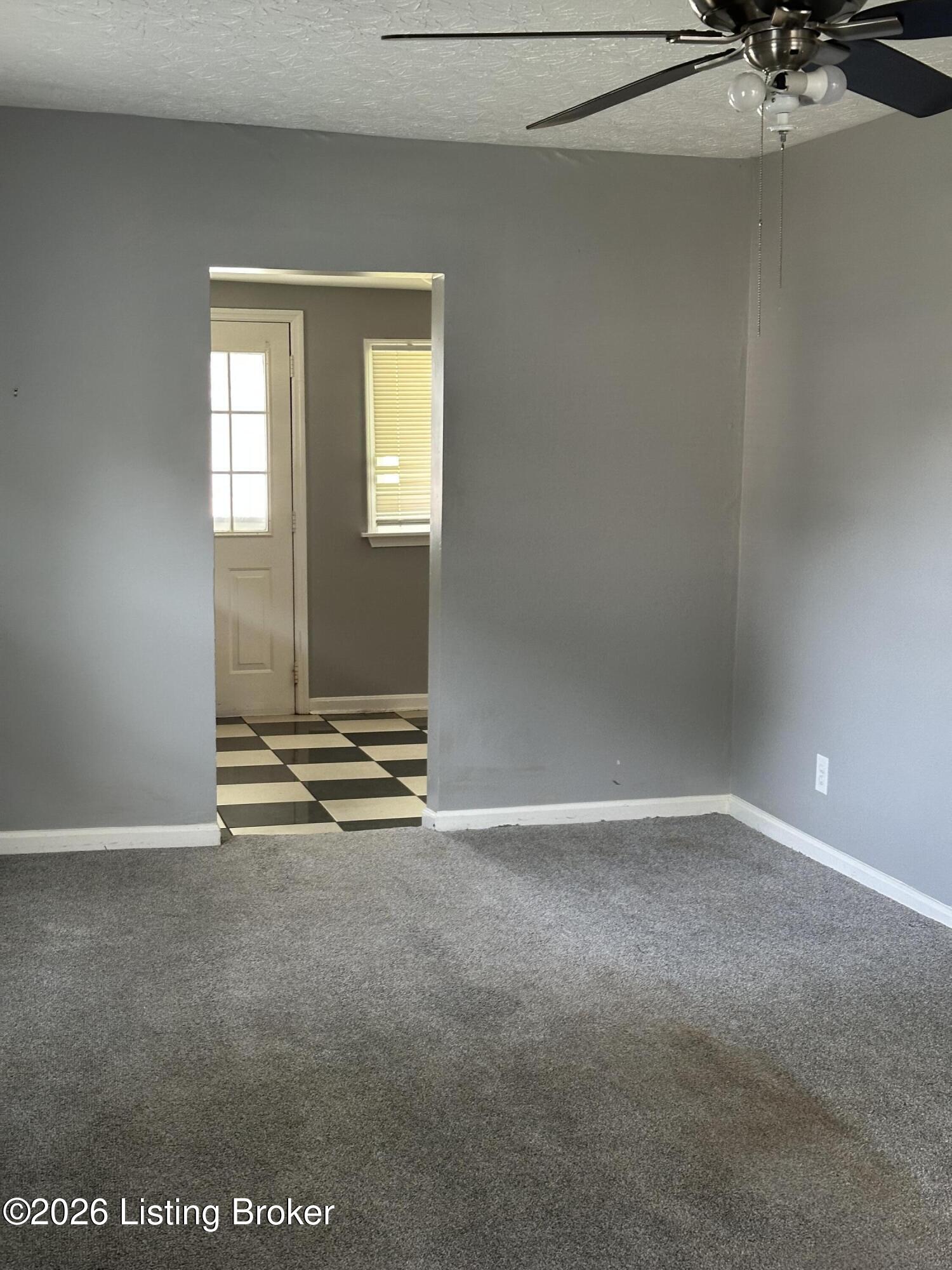 925 Brentwood Ave Property Photo 7