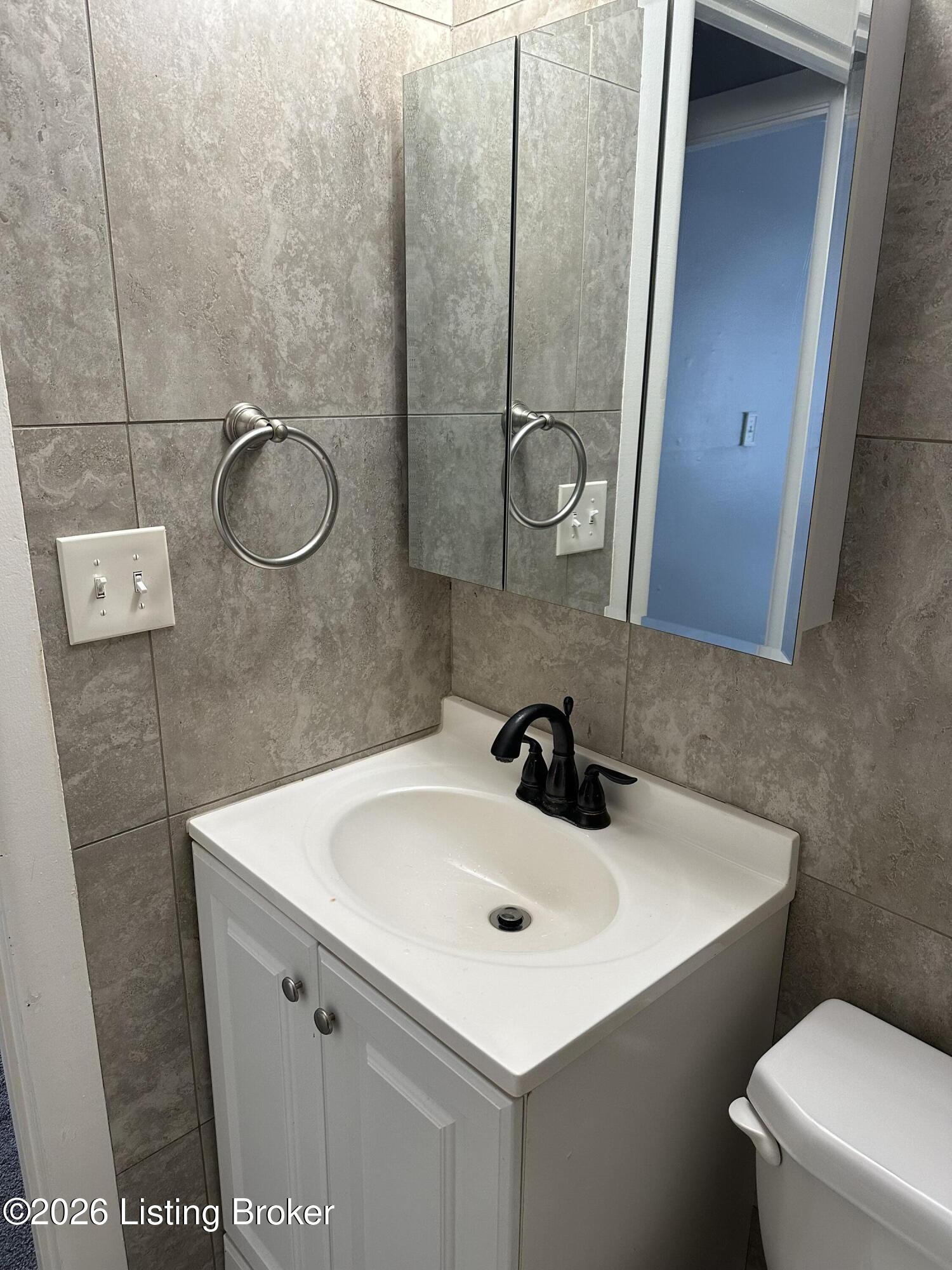 925 Brentwood Ave Property Photo 10