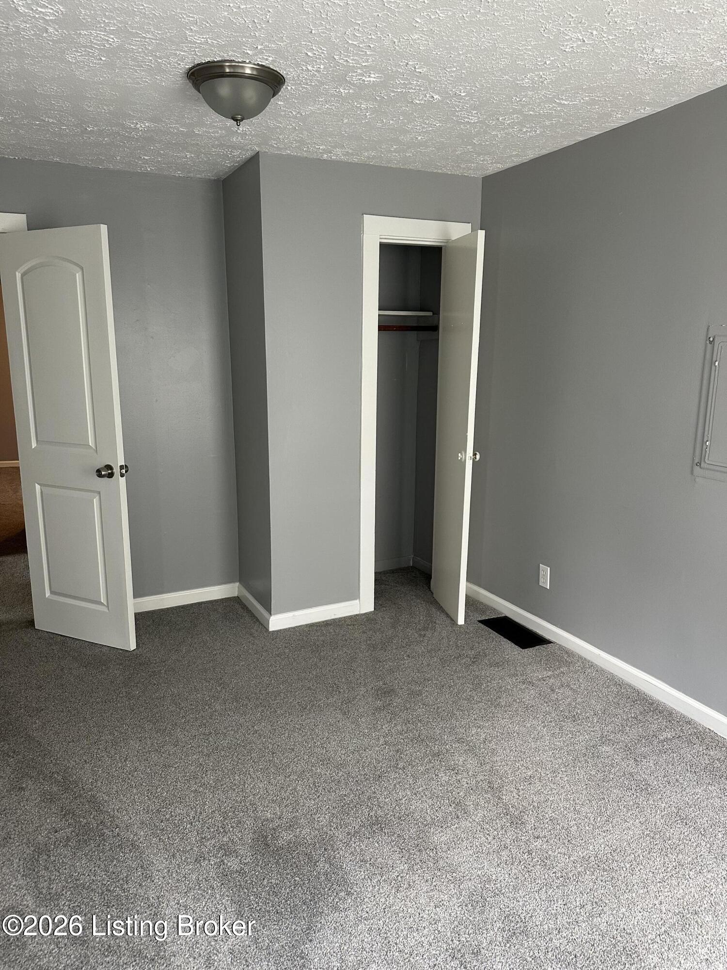925 Brentwood Ave Property Photo 14