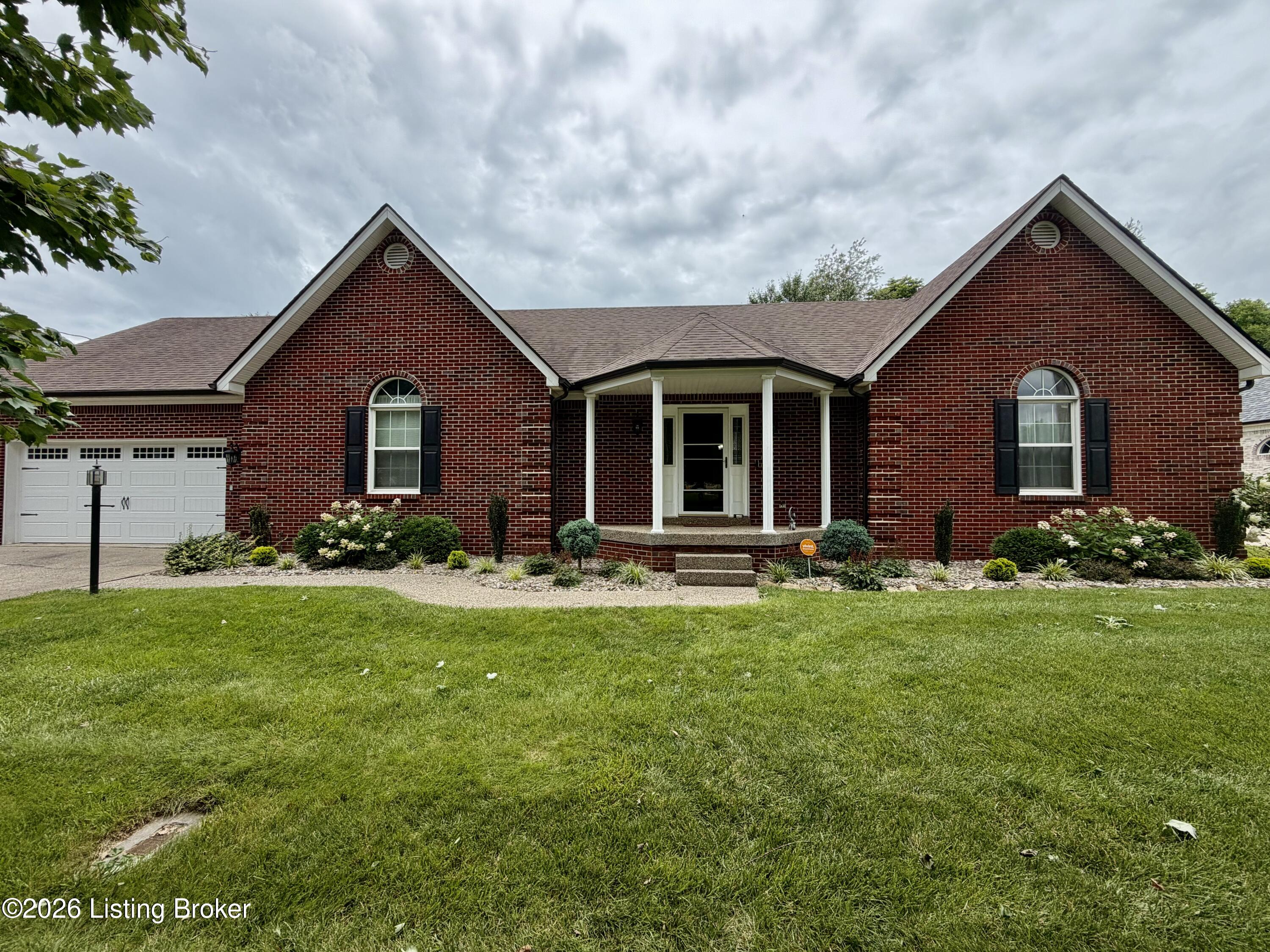 2025 Shannon Dr Property Photo 1