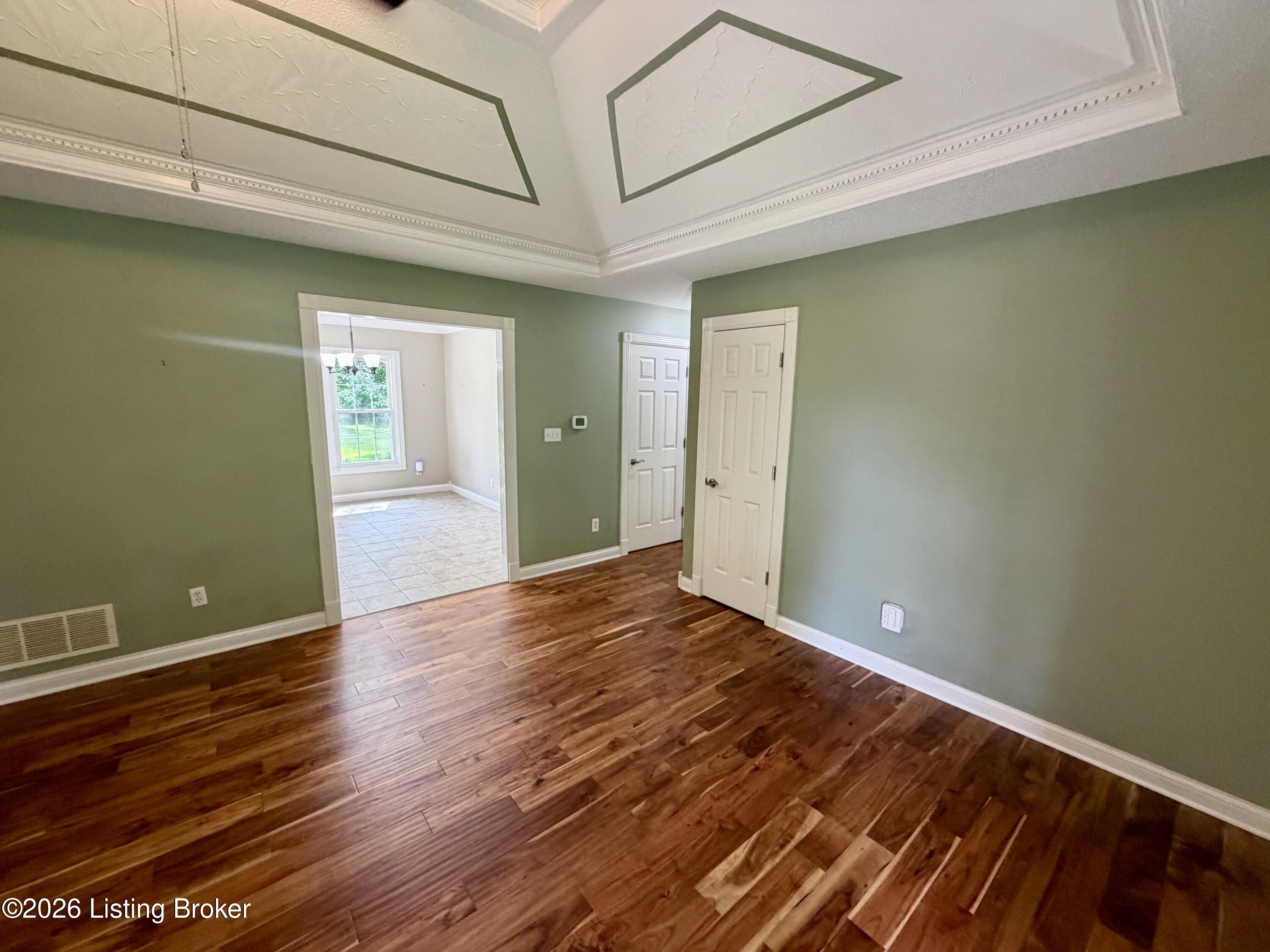 2025 Shannon Dr Property Photo 6